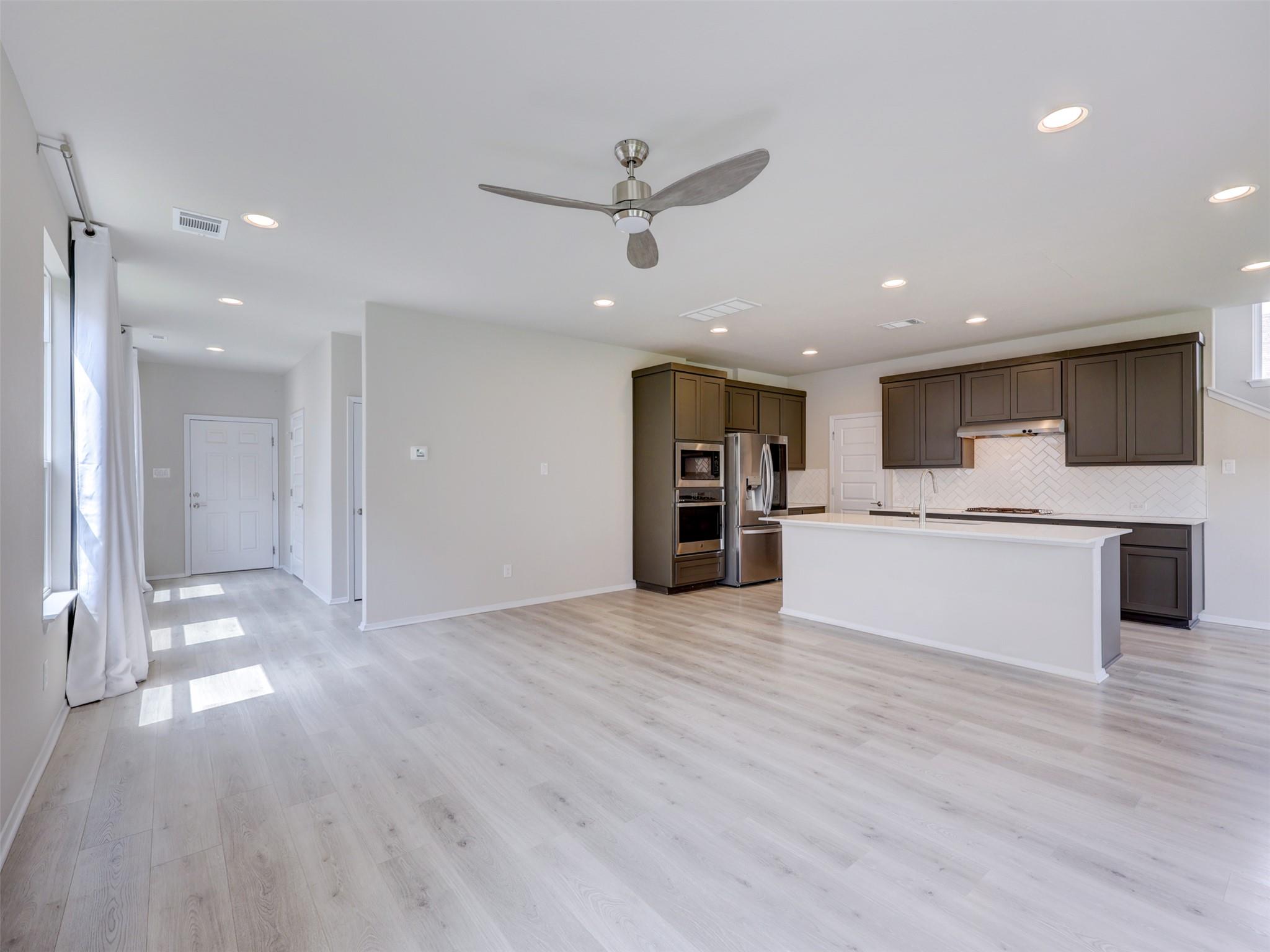 11417 Lago De Garda Dr, Austin, TX 78747