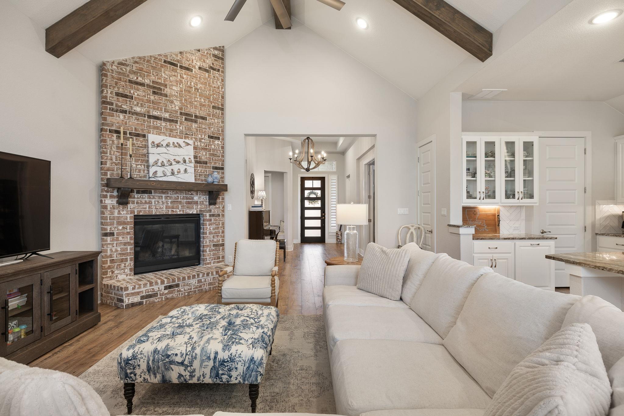 1219 Leaning Oak Ln, Georgetown, TX 78628
