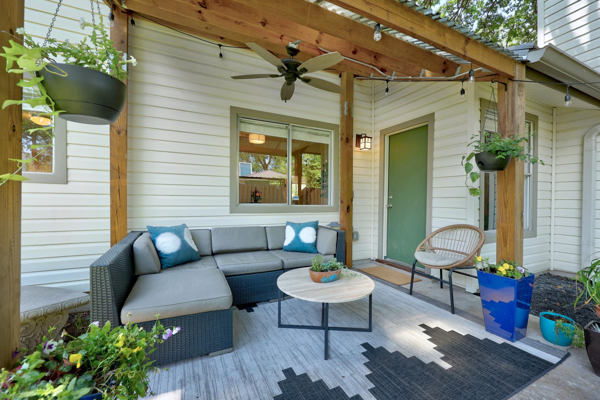 1404 O K Corral, Austin, TX 78748
