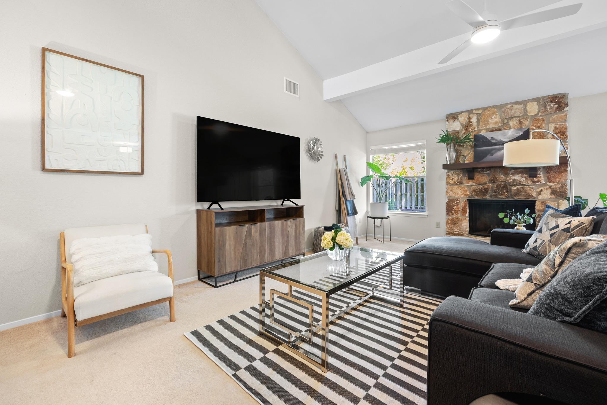 1404 O K Corral, Austin, TX 78748