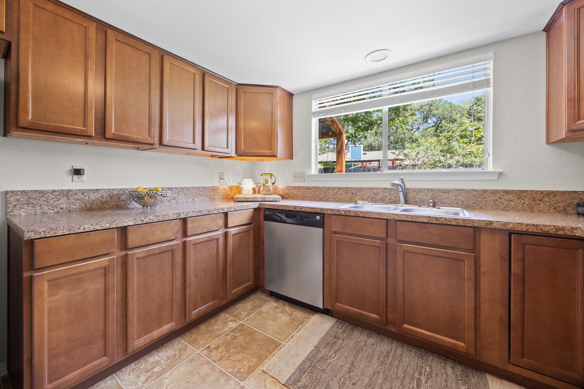 1404 O K Corral, Austin, TX 78748