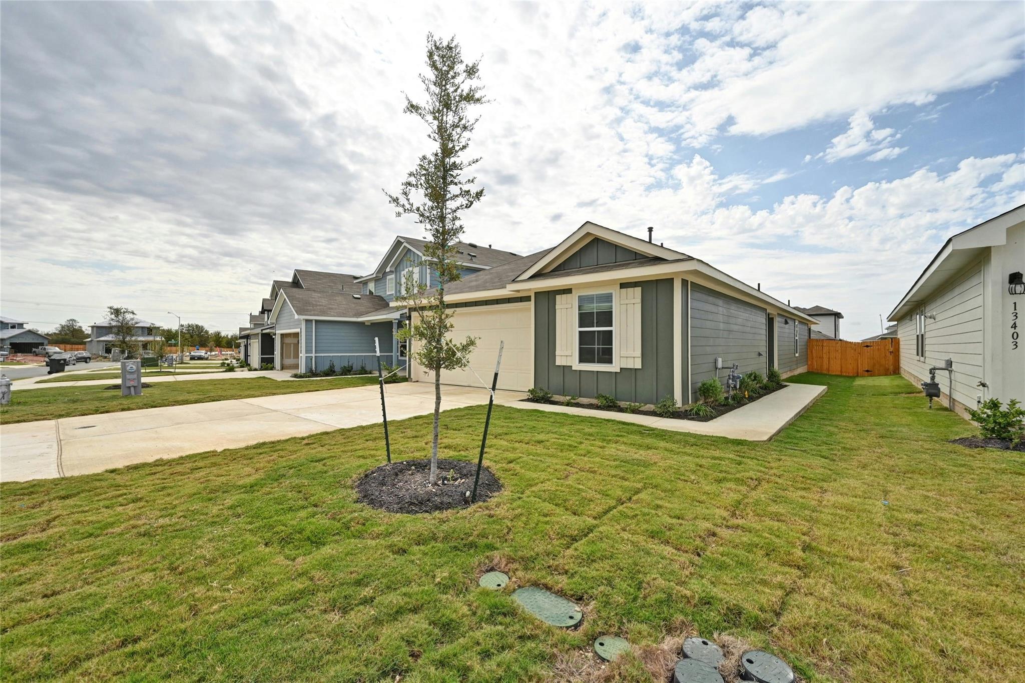 13405 Grays Peak Path, Mustang Ridge, TX 78610