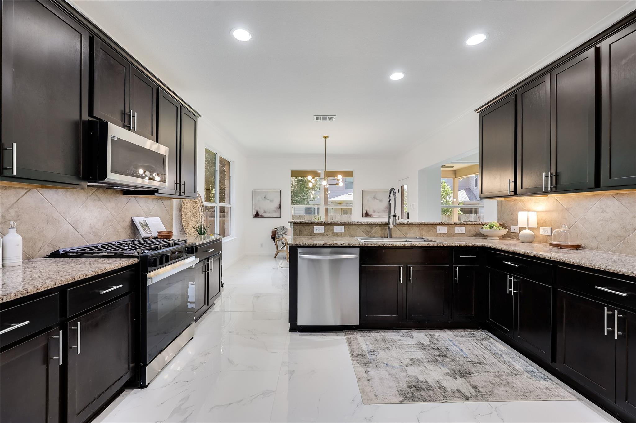 13901 Marathon Rd, Austin, TX 78717