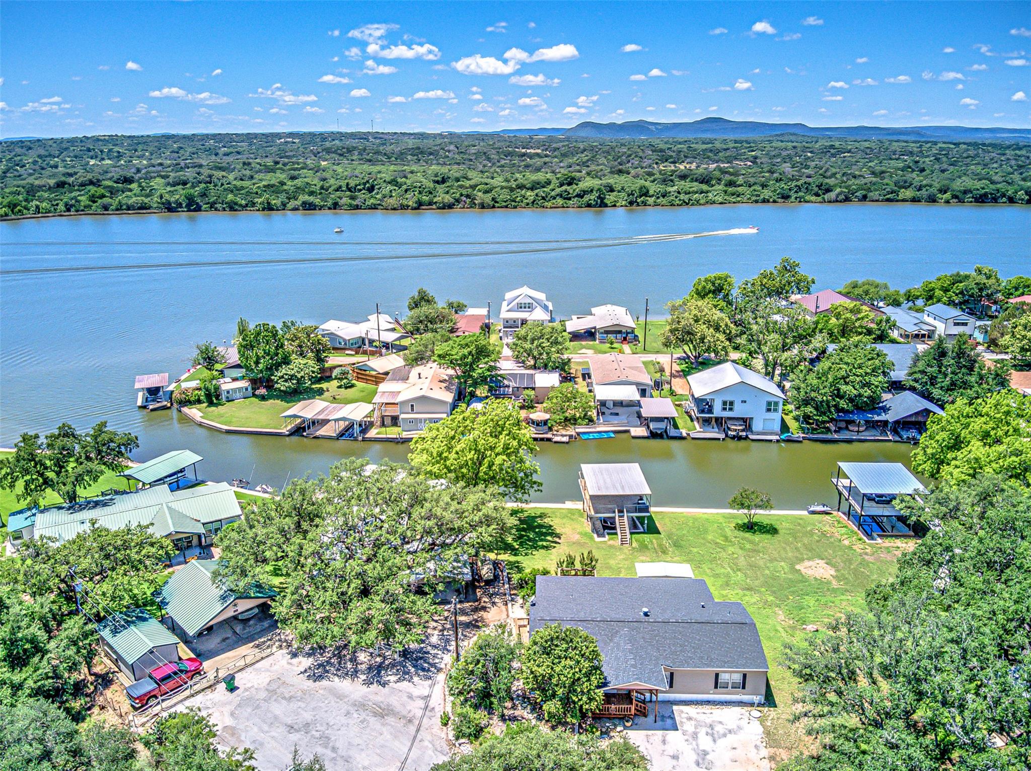 702 Liveoak Rd, Kingsland, TX 78639
