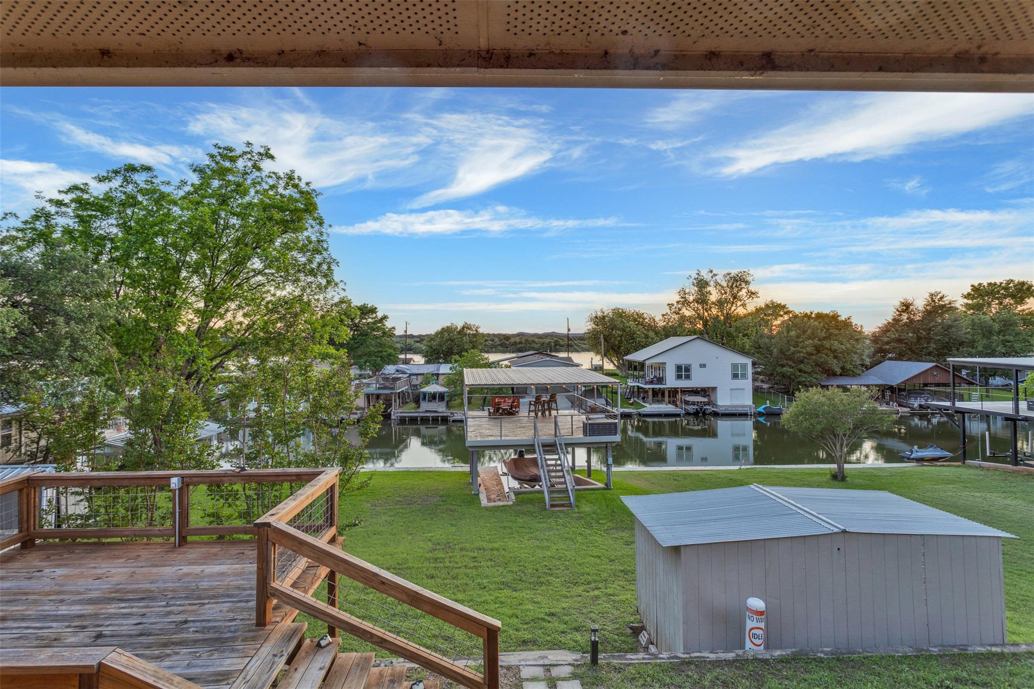 702 Liveoak Rd, Kingsland, TX 78639