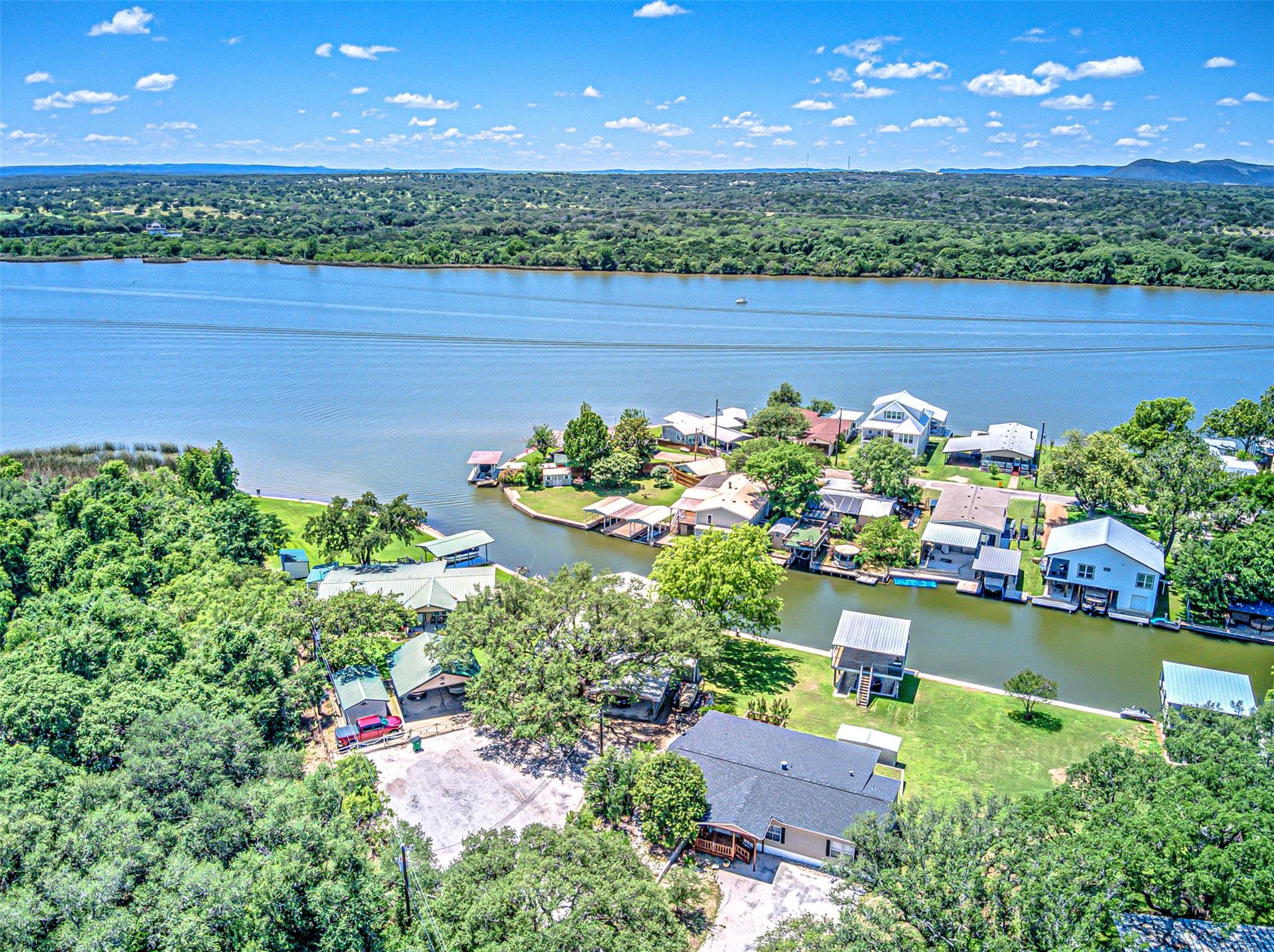702 Liveoak Rd, Kingsland, TX 78639