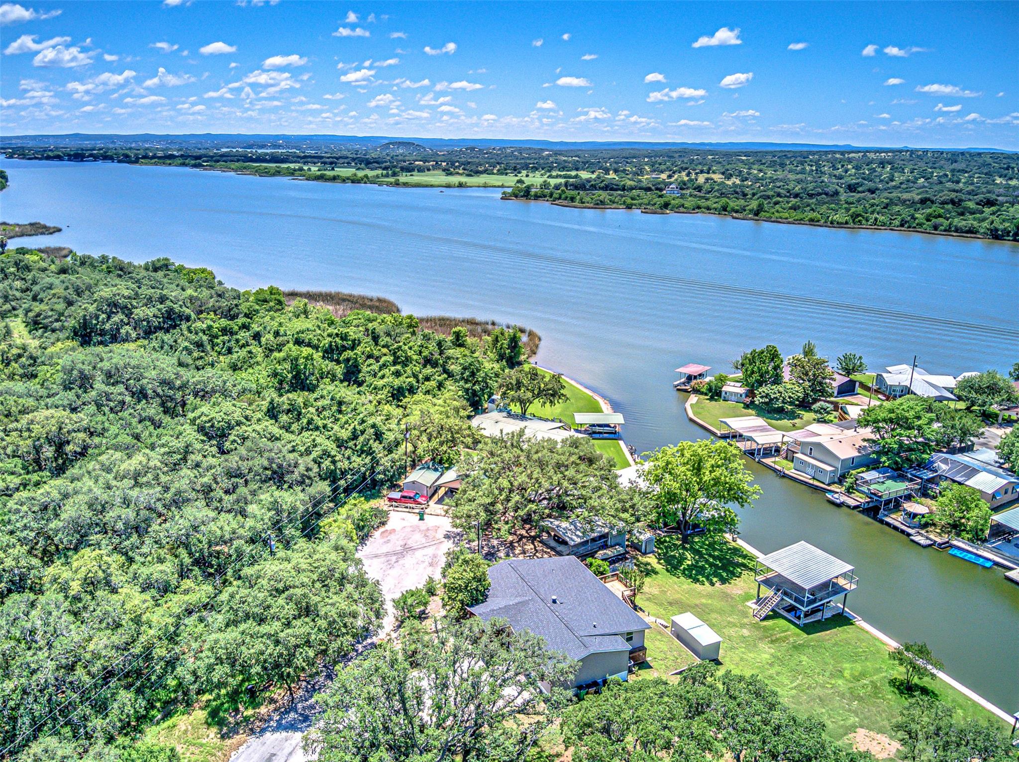 702 Liveoak Rd, Kingsland, TX 78639