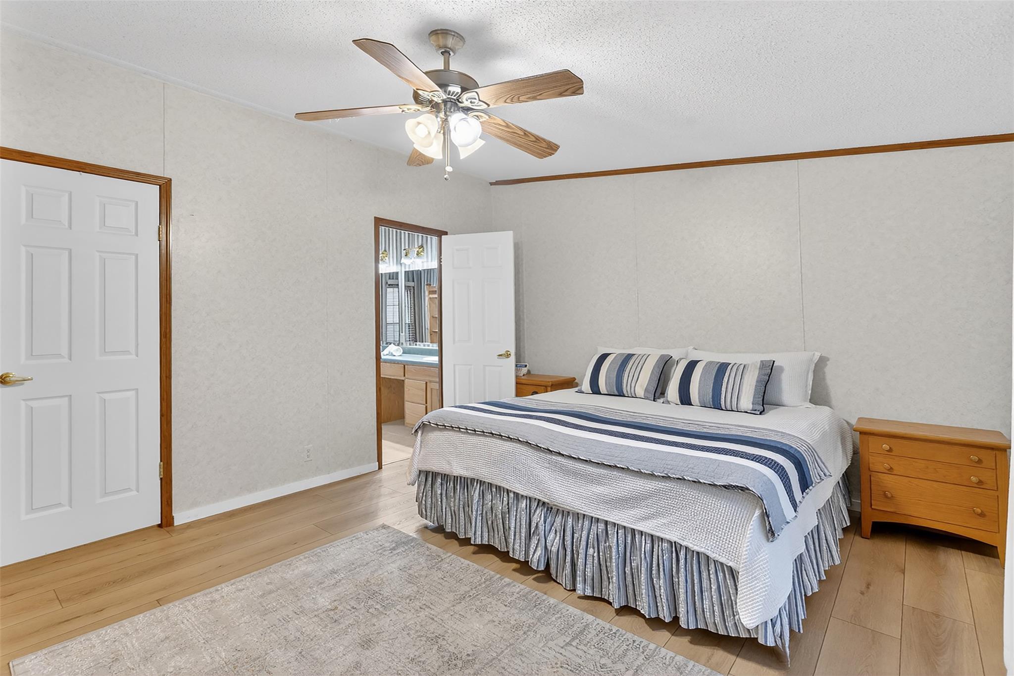 702 Liveoak Rd, Kingsland, TX 78639