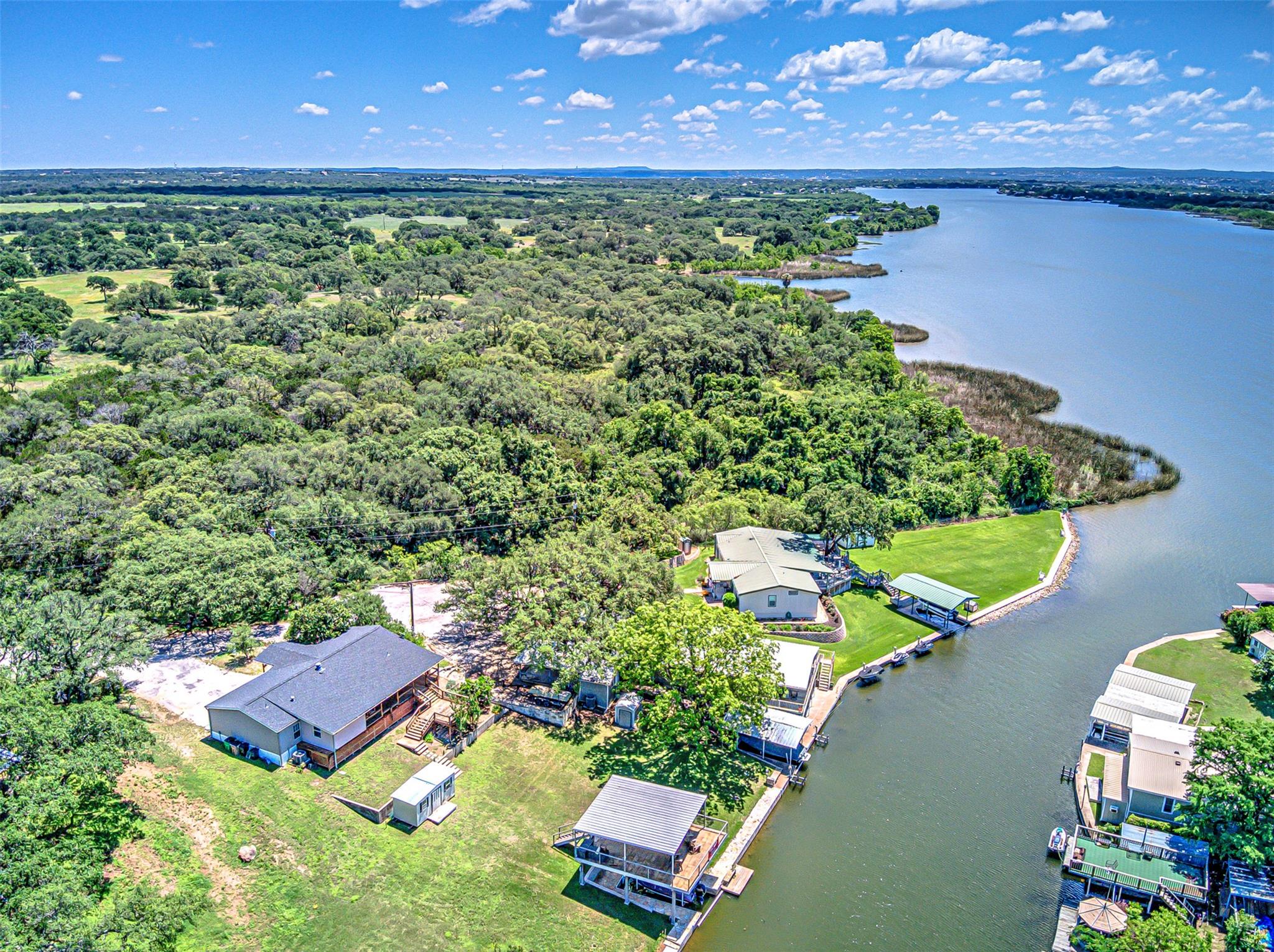 702 Liveoak Rd, Kingsland, TX 78639
