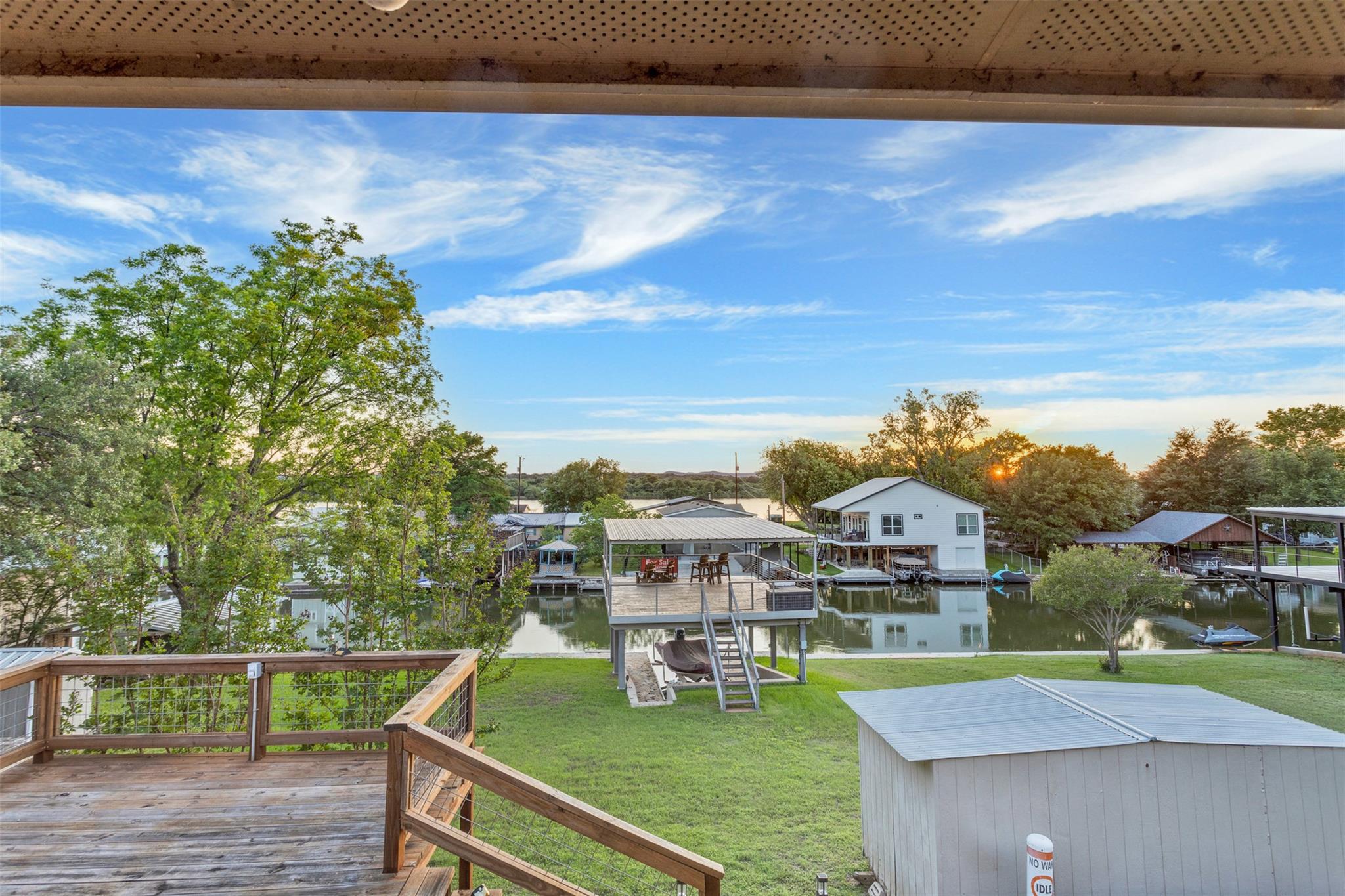 702 Liveoak Rd, Kingsland, TX 78639