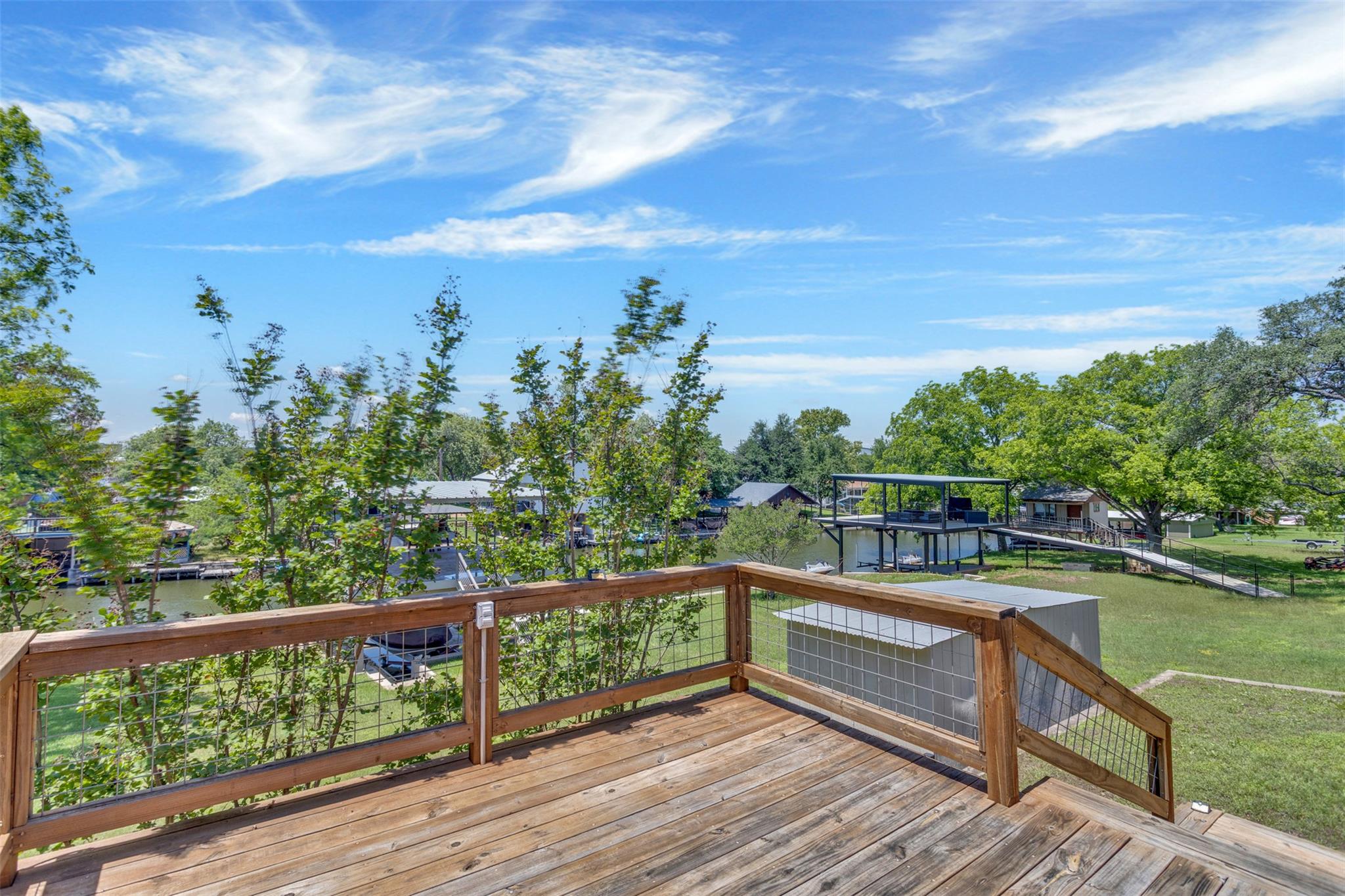 702 Liveoak Rd, Kingsland, TX 78639