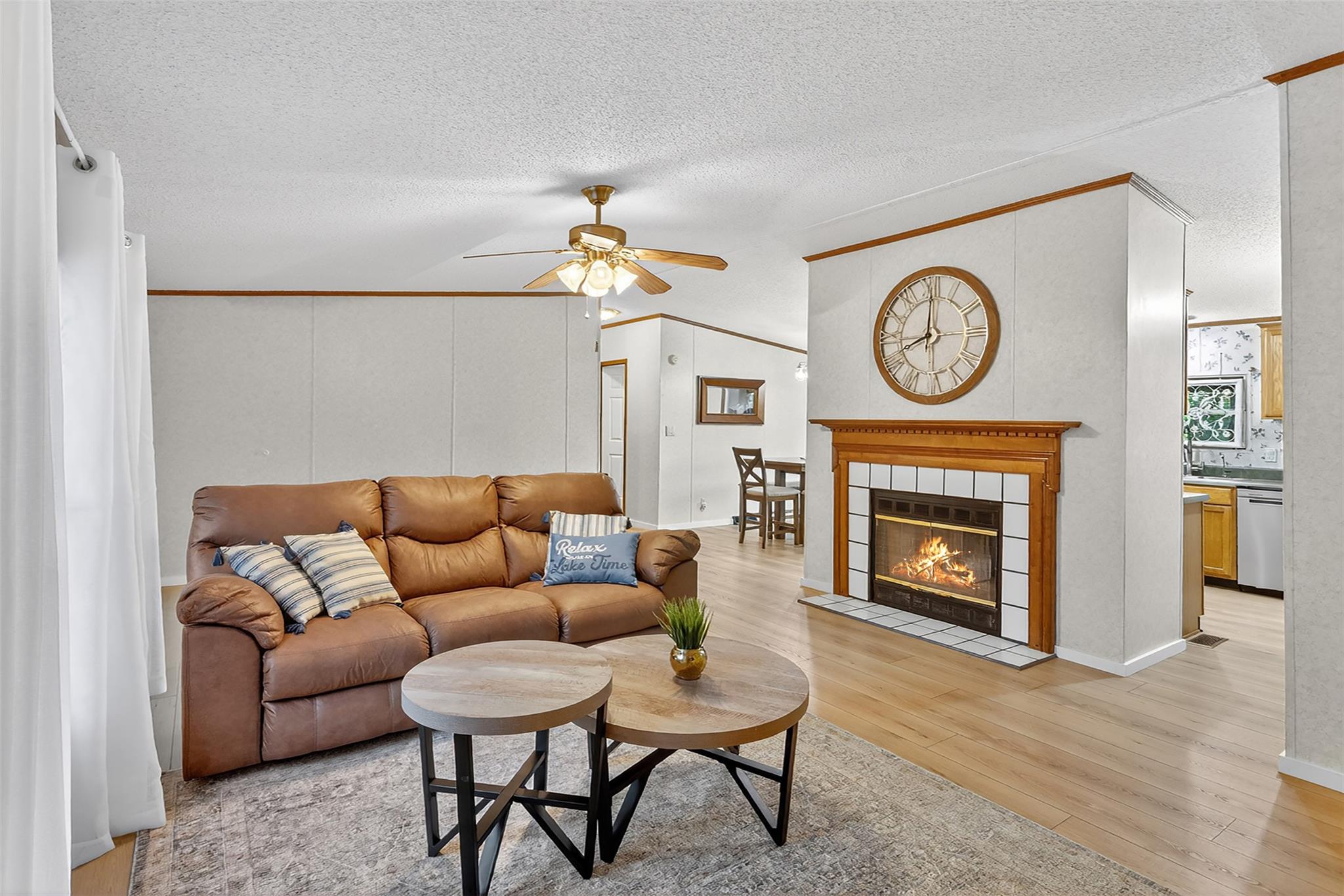 702 Liveoak Rd, Kingsland, TX 78639