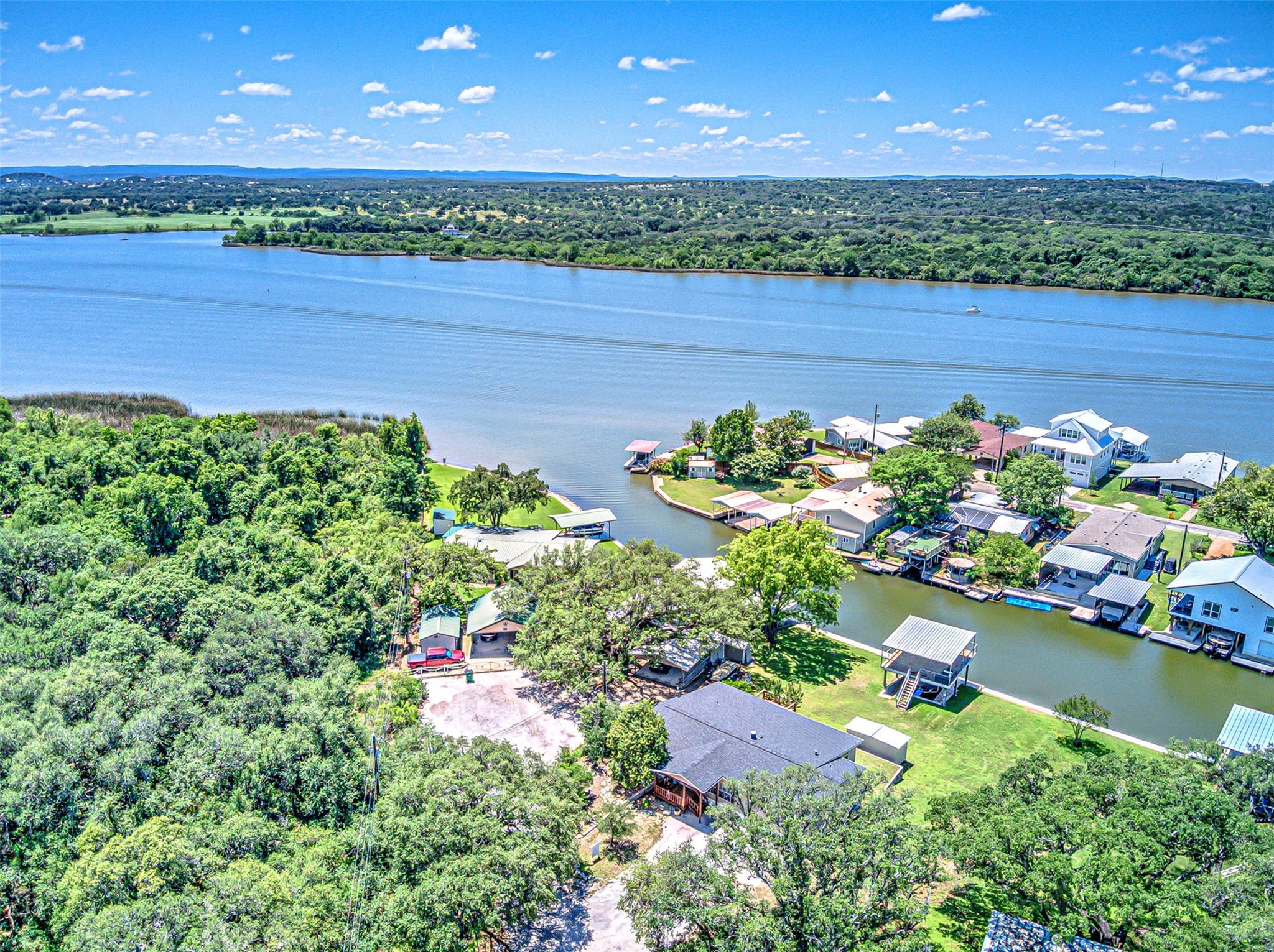 702 Liveoak Rd, Kingsland, TX 78639