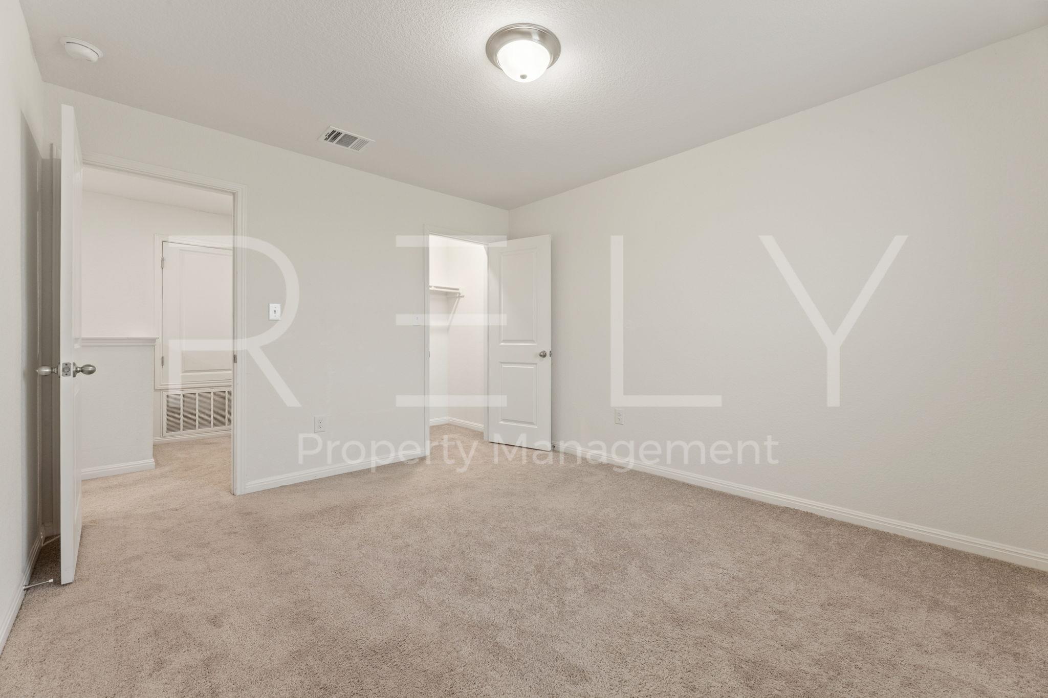 518 Woodpecker Run, Jarrell, TX 76537