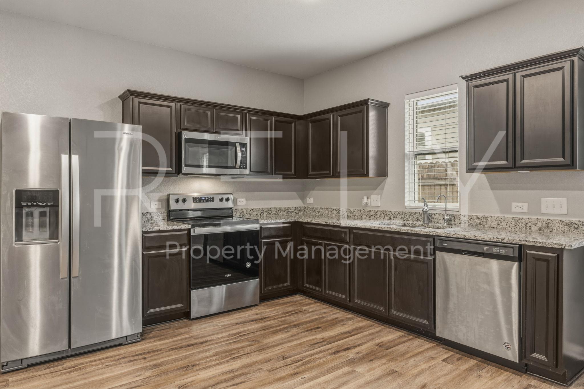 518 Woodpecker Run, Jarrell, TX 76537