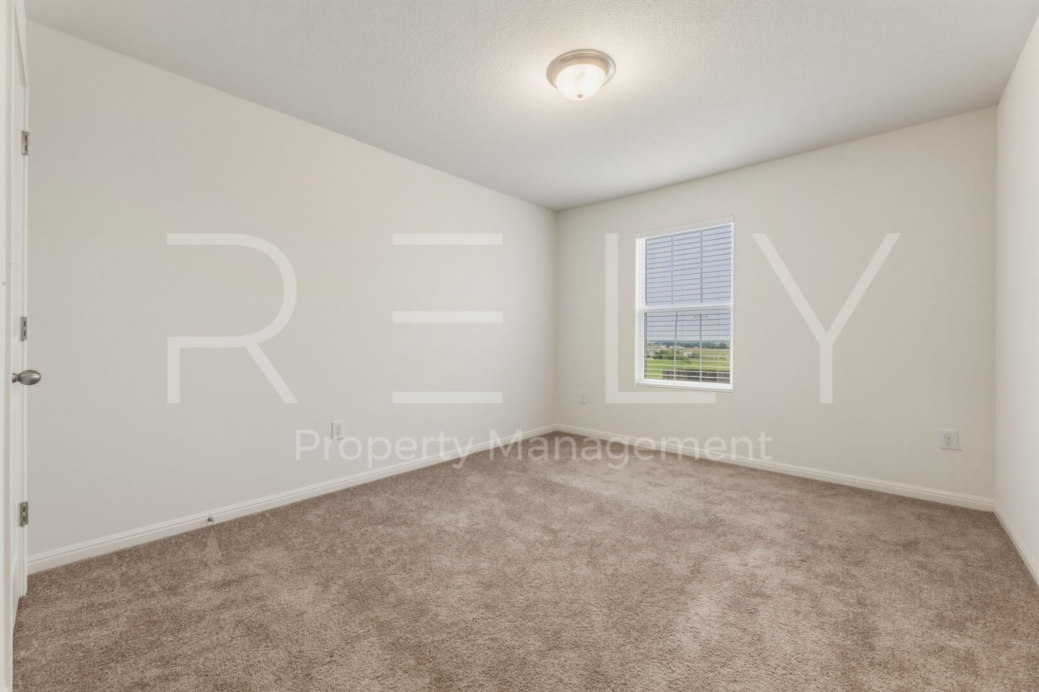 518 Woodpecker Run, Jarrell, TX 76537