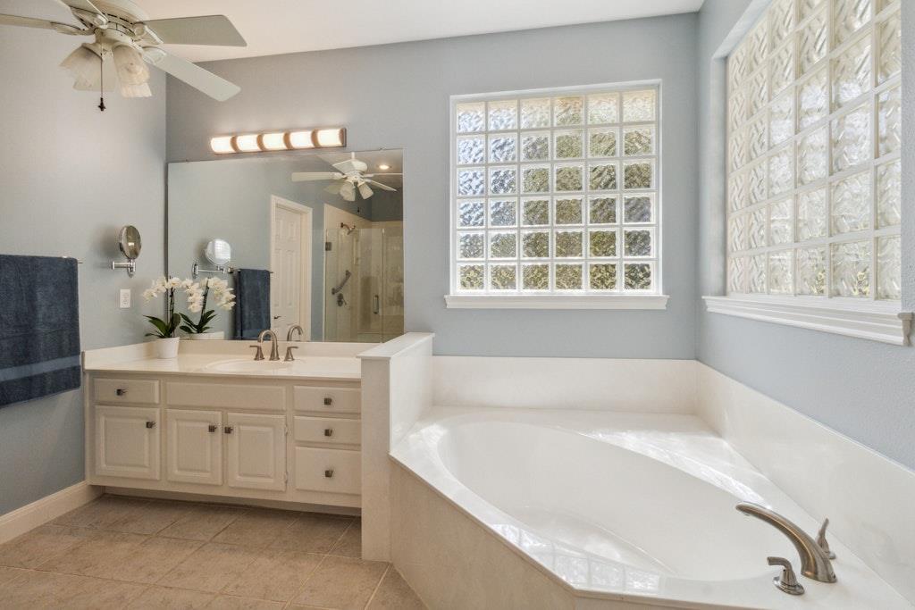 1100 Appalachian Trl, San Marcos, TX 78666