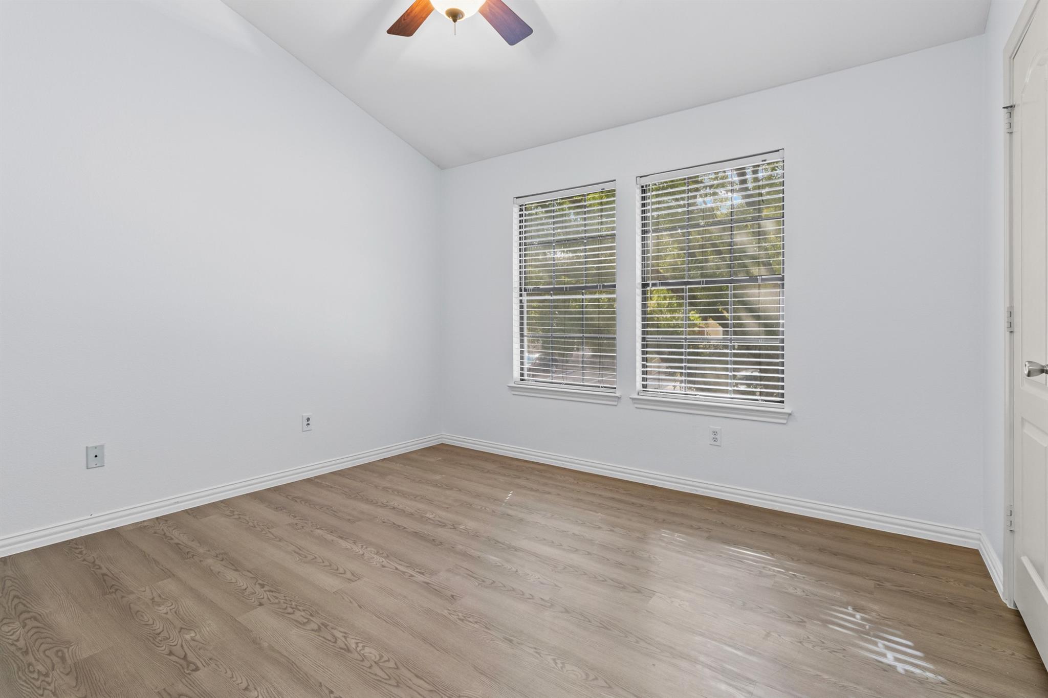 11901 Swearingen Dr # 110, Austin, TX 78758