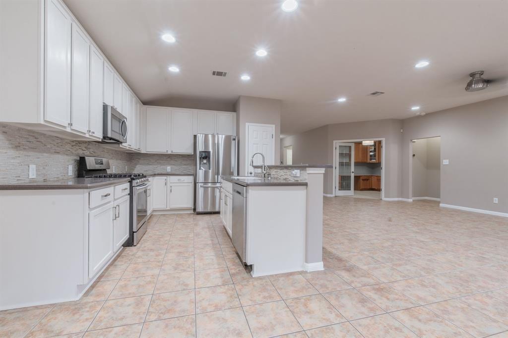 9408 Castle Pines Dr, Austin, TX 78717