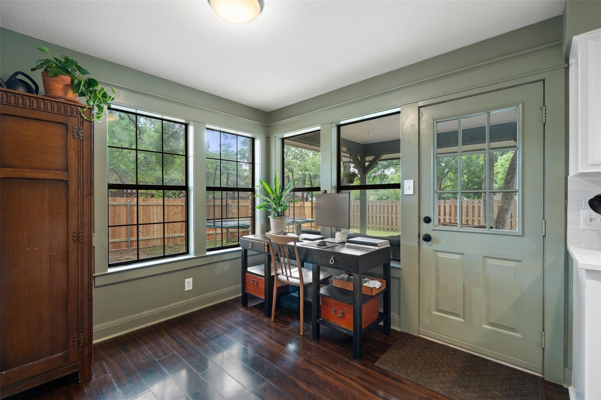 3701 Indian Point Dr, Austin, TX 78739