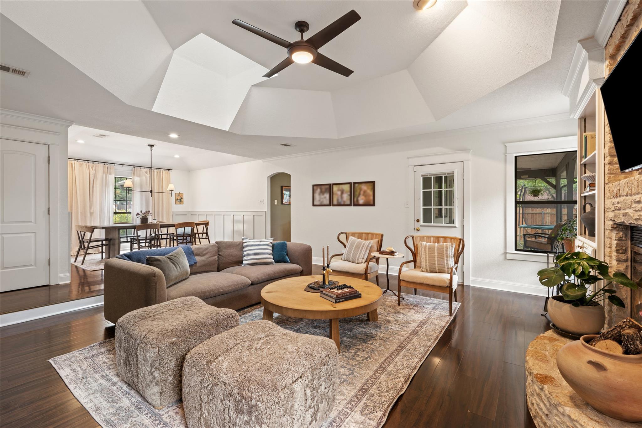 3701 Indian Point Dr, Austin, TX 78739