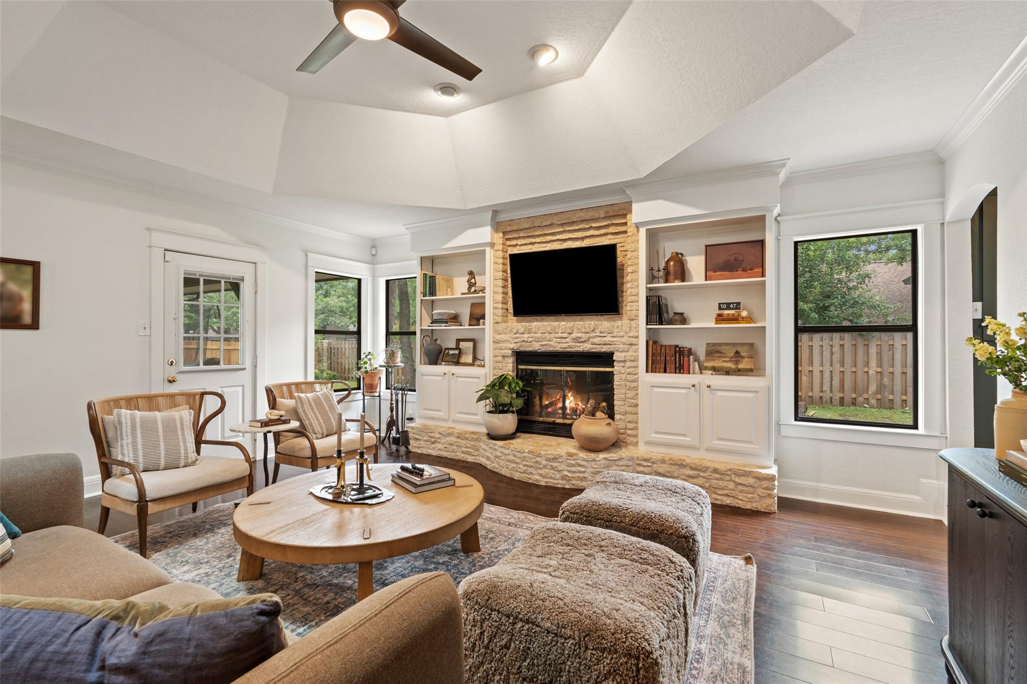 3701 Indian Point Dr, Austin, TX 78739