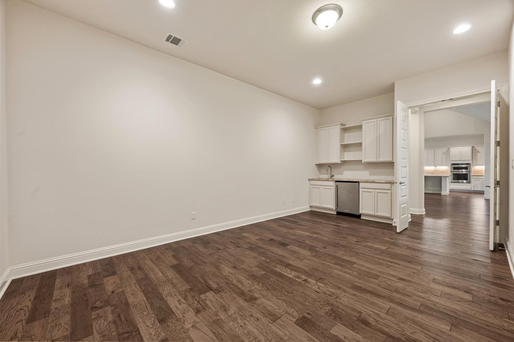 9733 Avion Cv, Dripping Springs, TX 78620