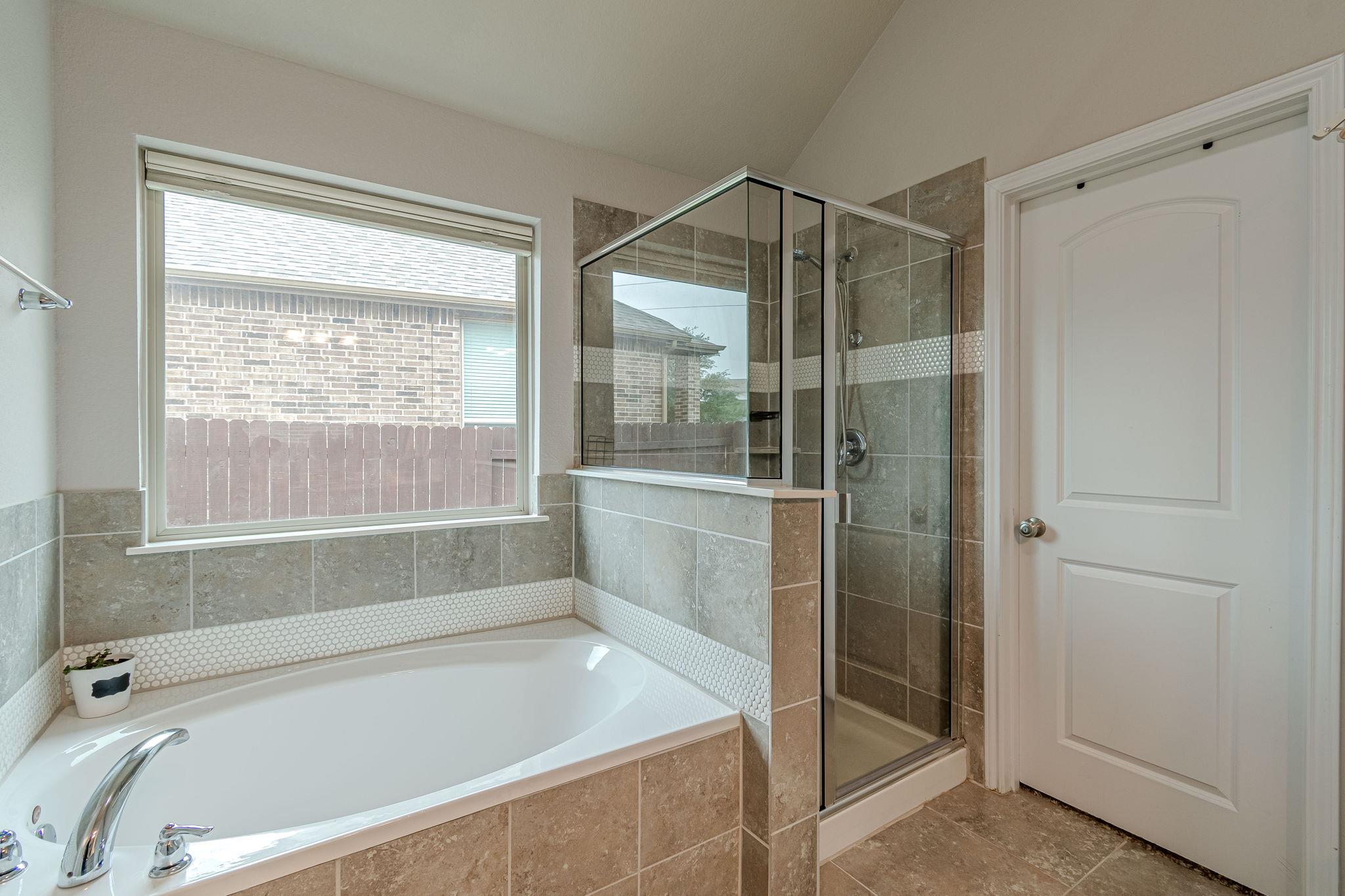 109 Tulip Garden Trl, San Marcos, TX 78666
