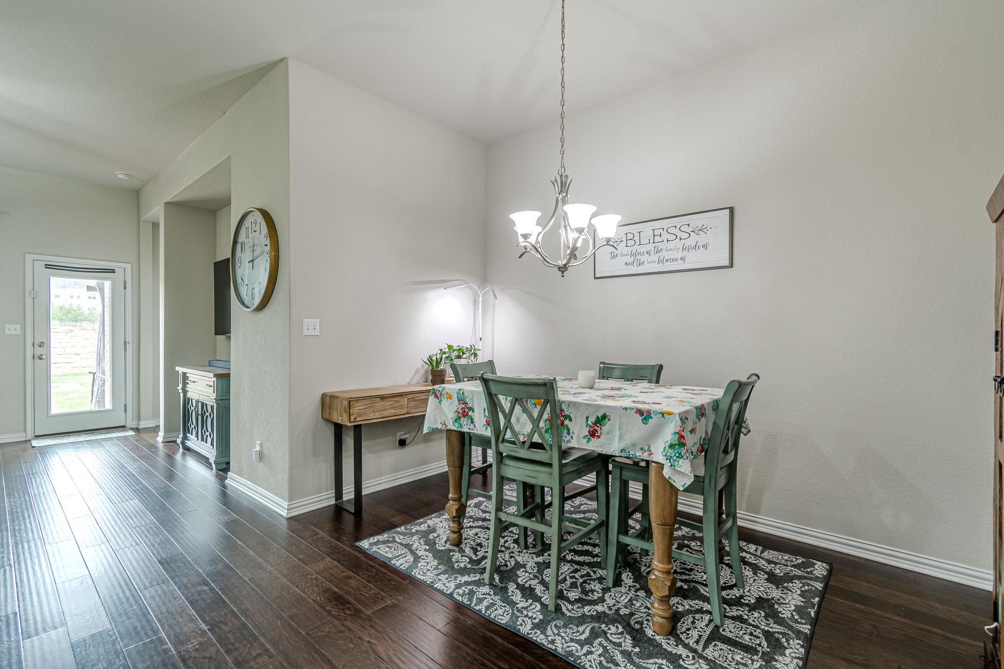 109 Tulip Garden Trl, San Marcos, TX 78666