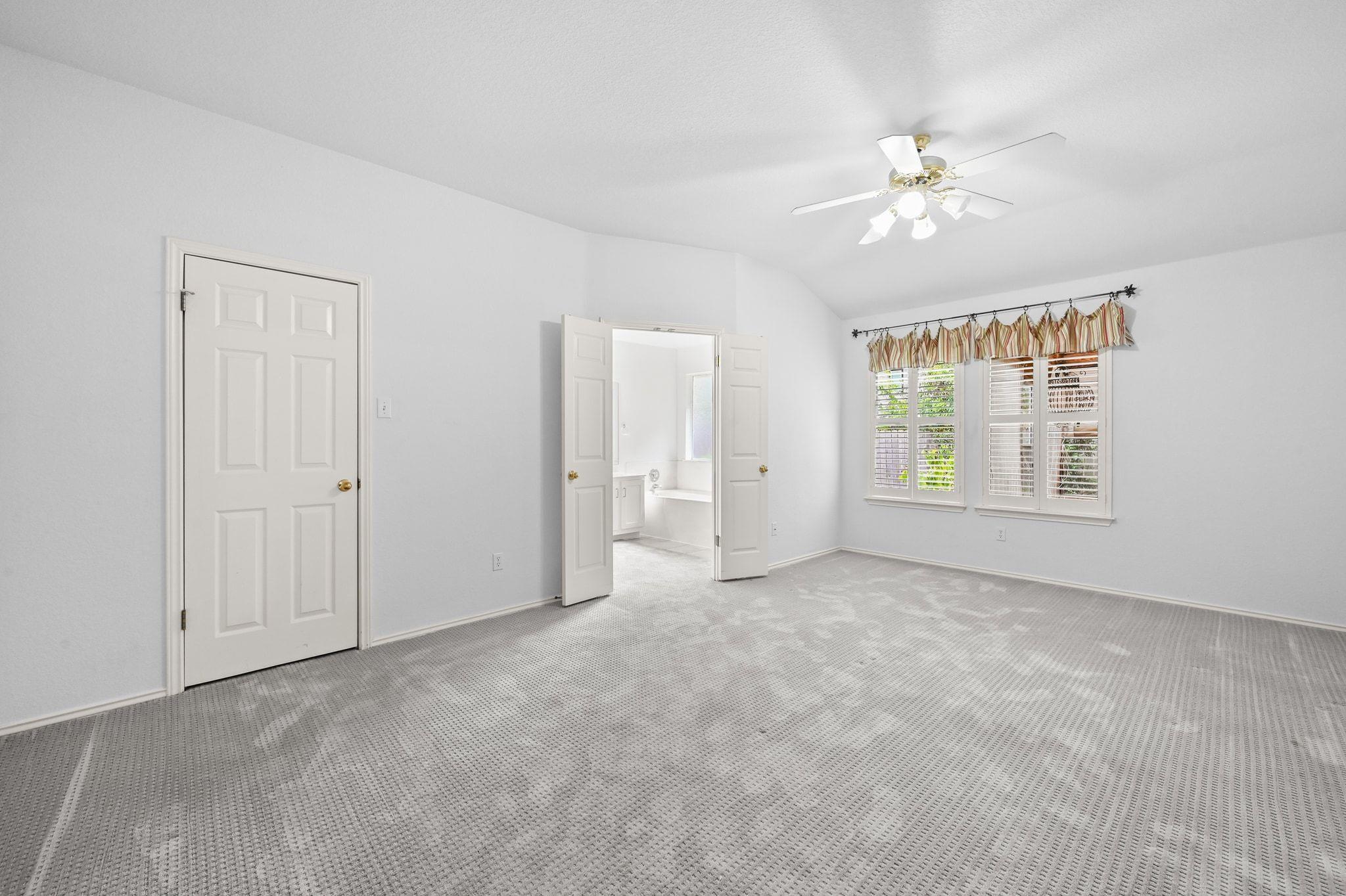 9401 Notches Dr, Austin, TX 78748