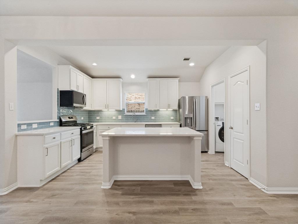 232 Strawberry Blonde Dr, Buda, TX 78610