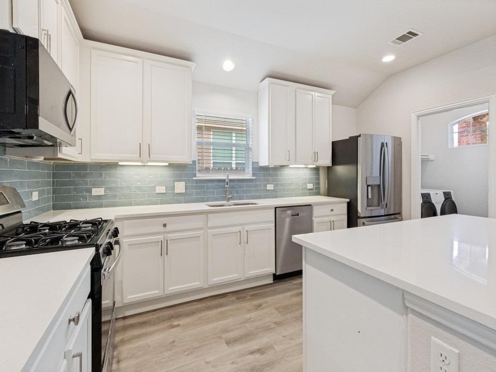 232 Strawberry Blonde Dr, Buda, TX 78610