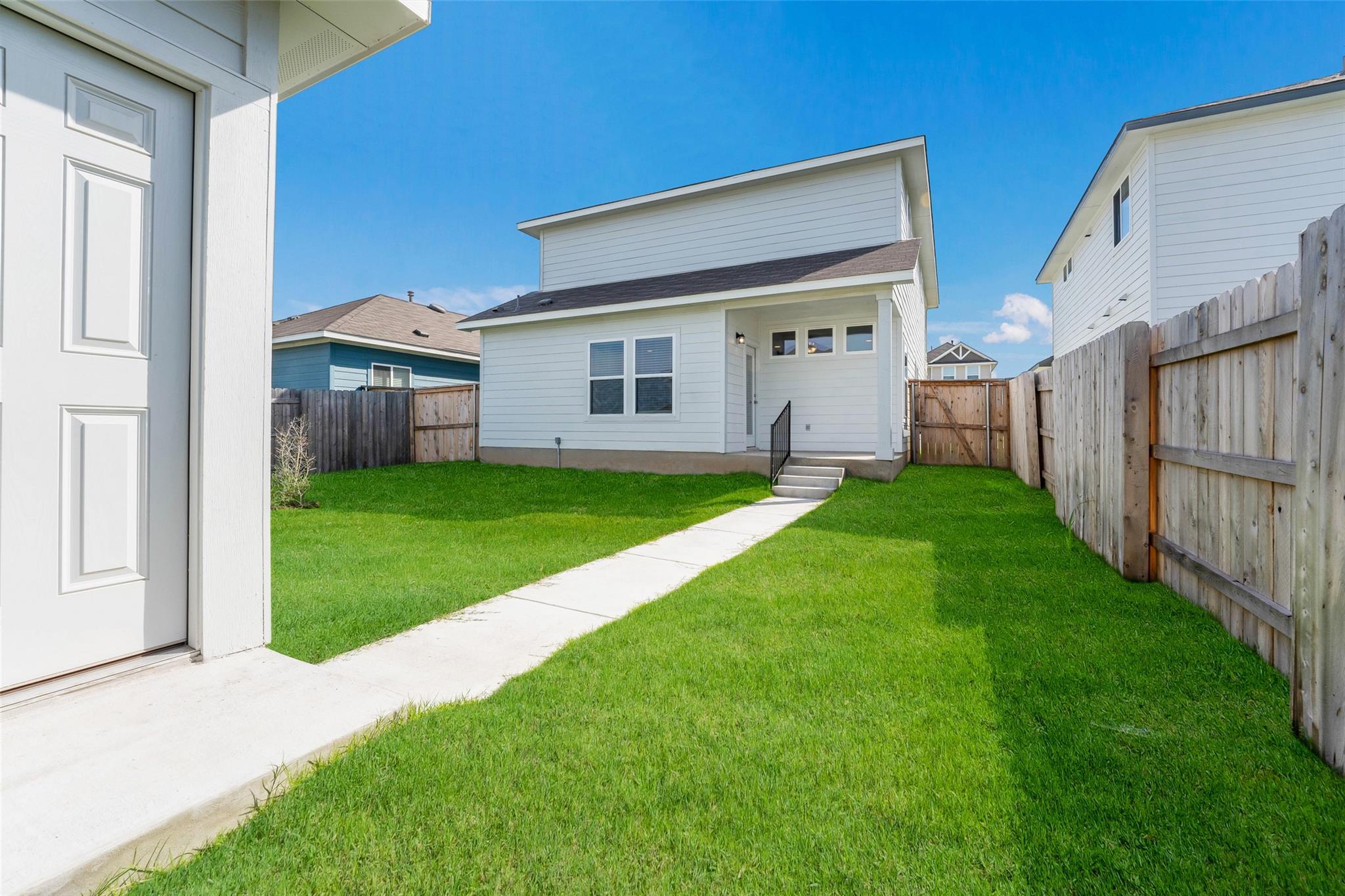 145 Tortoise Trl, San Marcos, TX 78666