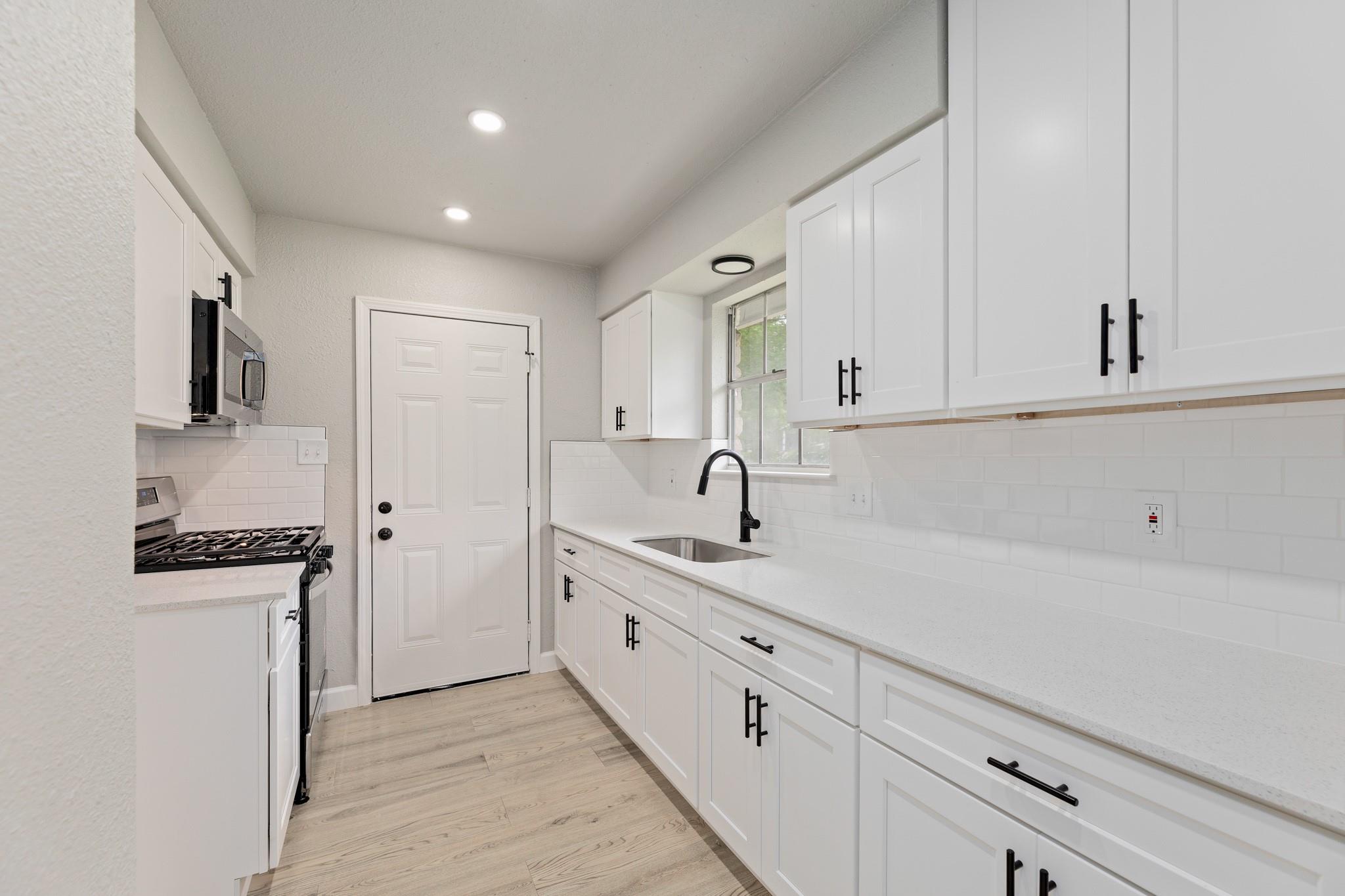 7000 Carwill Dr, Austin, TX 78724