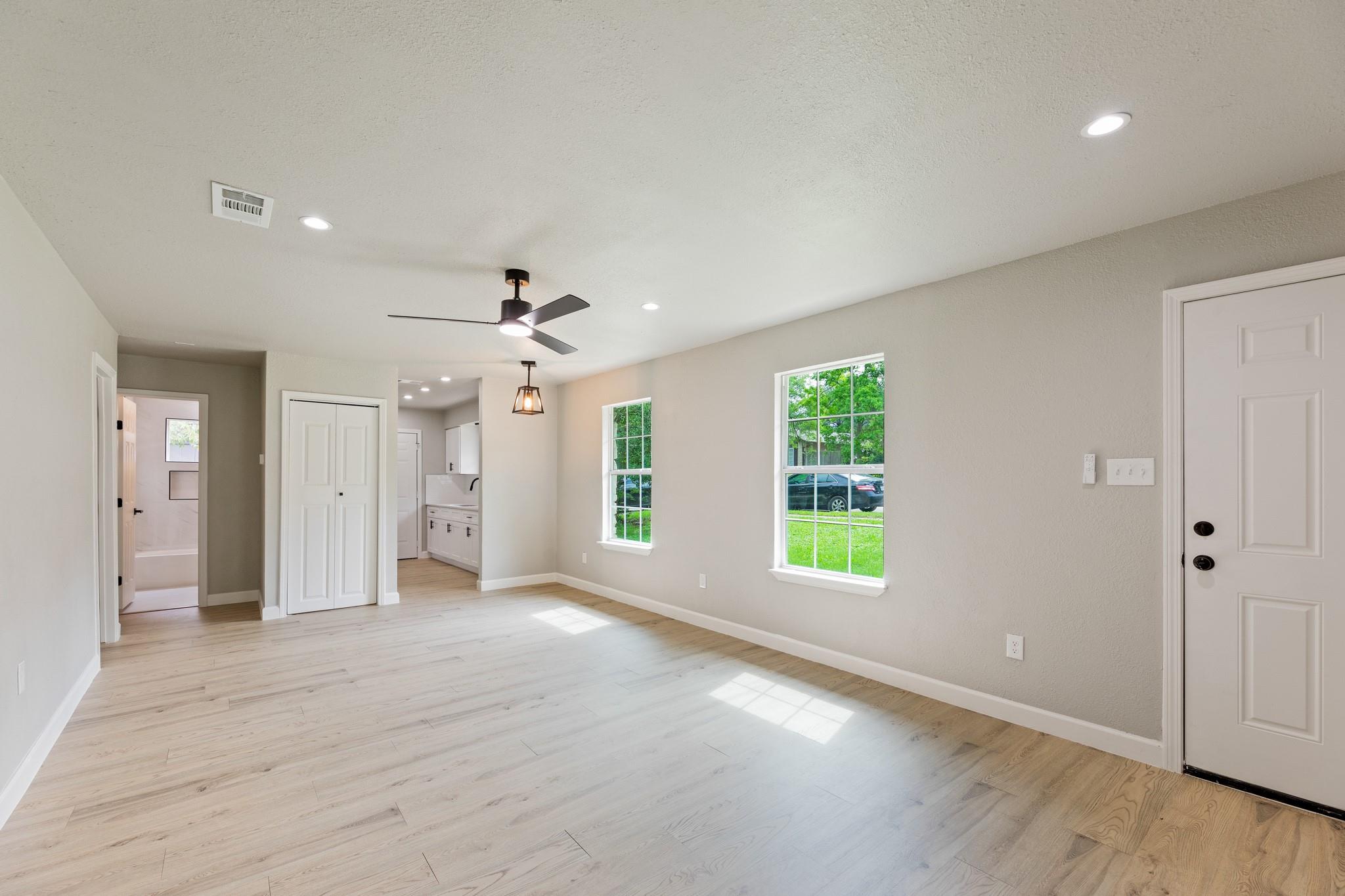 7000 Carwill Dr, Austin, TX 78724