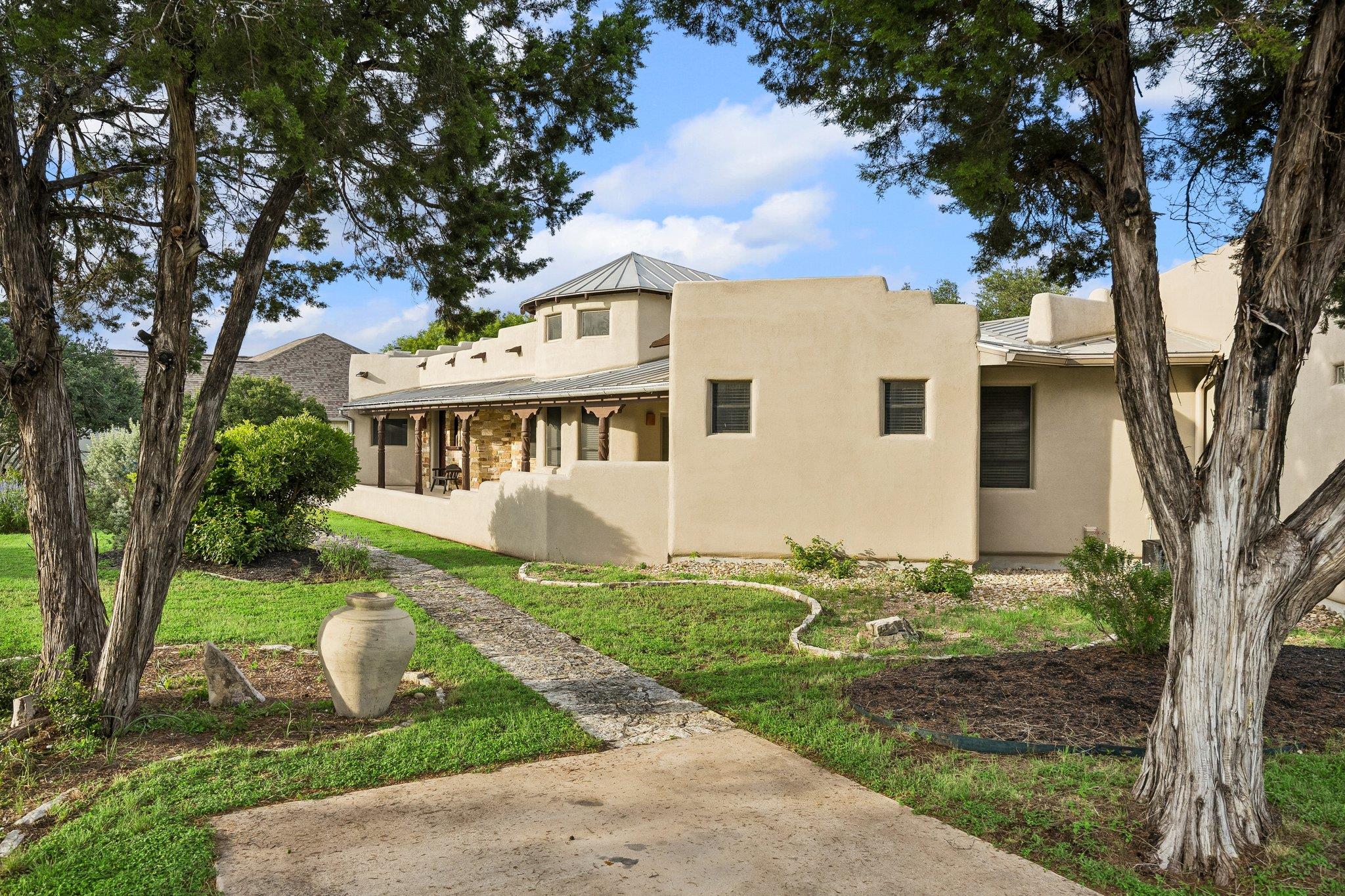 22227 Oban Dr, Spicewood, TX 78669