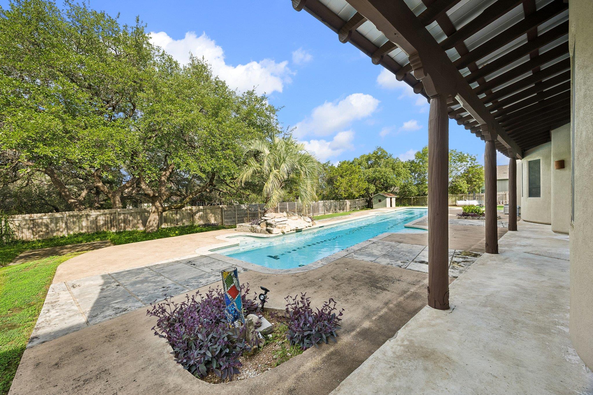 22227 Oban Dr, Spicewood, TX 78669