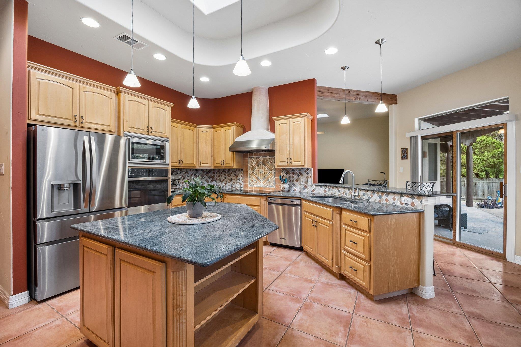 22227 Oban Dr, Spicewood, TX 78669