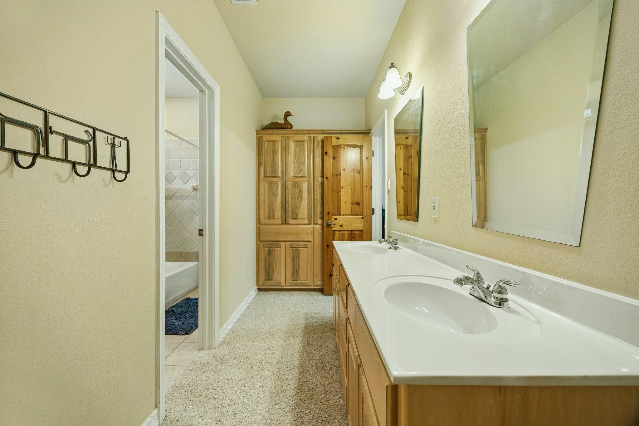 22227 Oban Dr, Spicewood, TX 78669