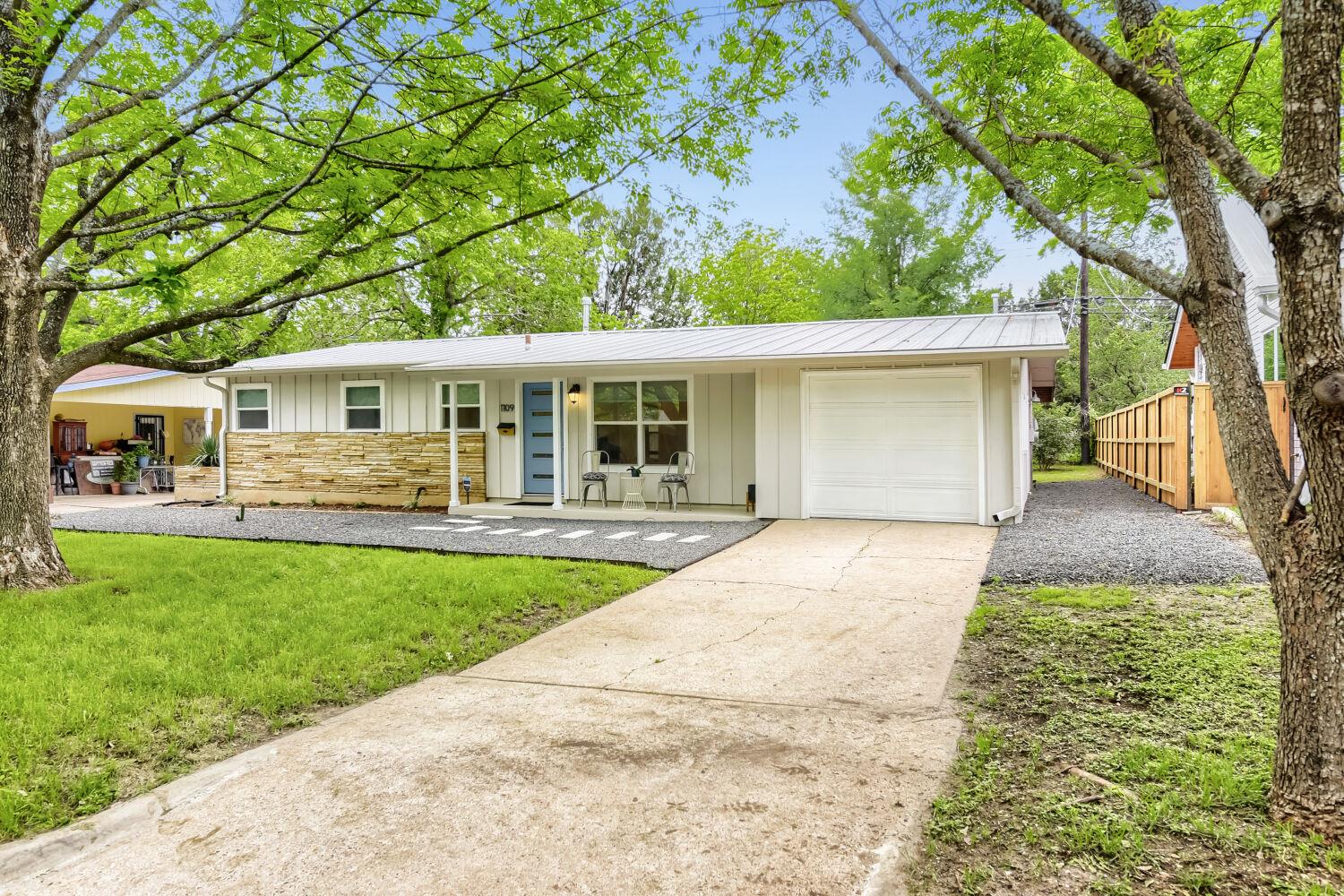 1109 Fieldcrest Dr, Austin, TX 78704