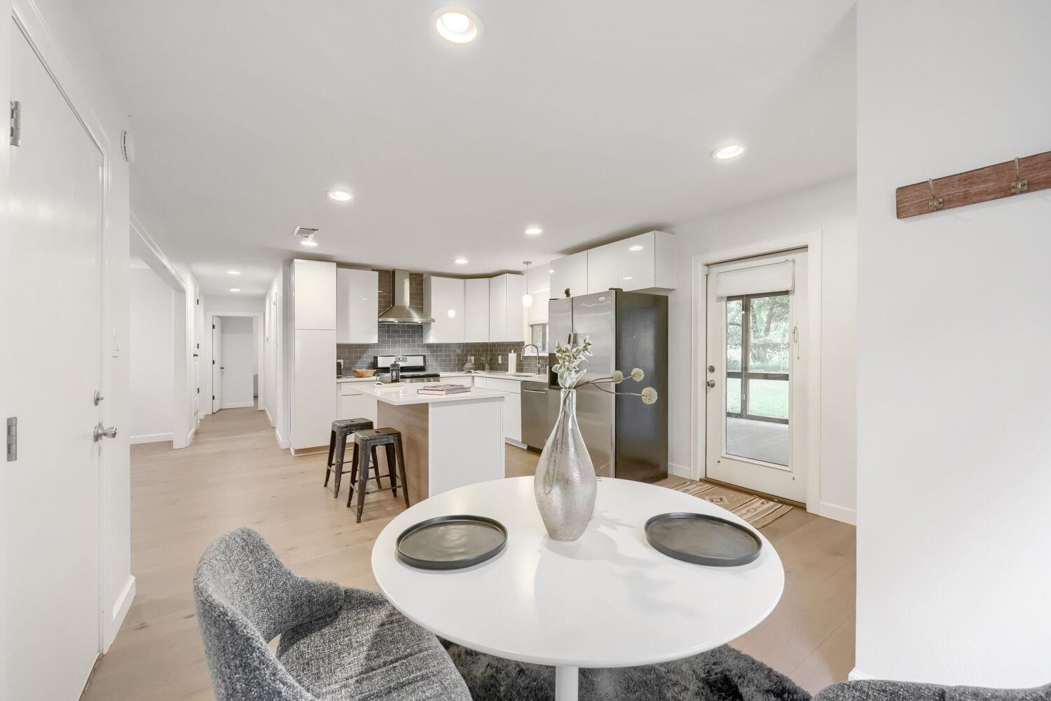 1109 Fieldcrest Dr, Austin, TX 78704