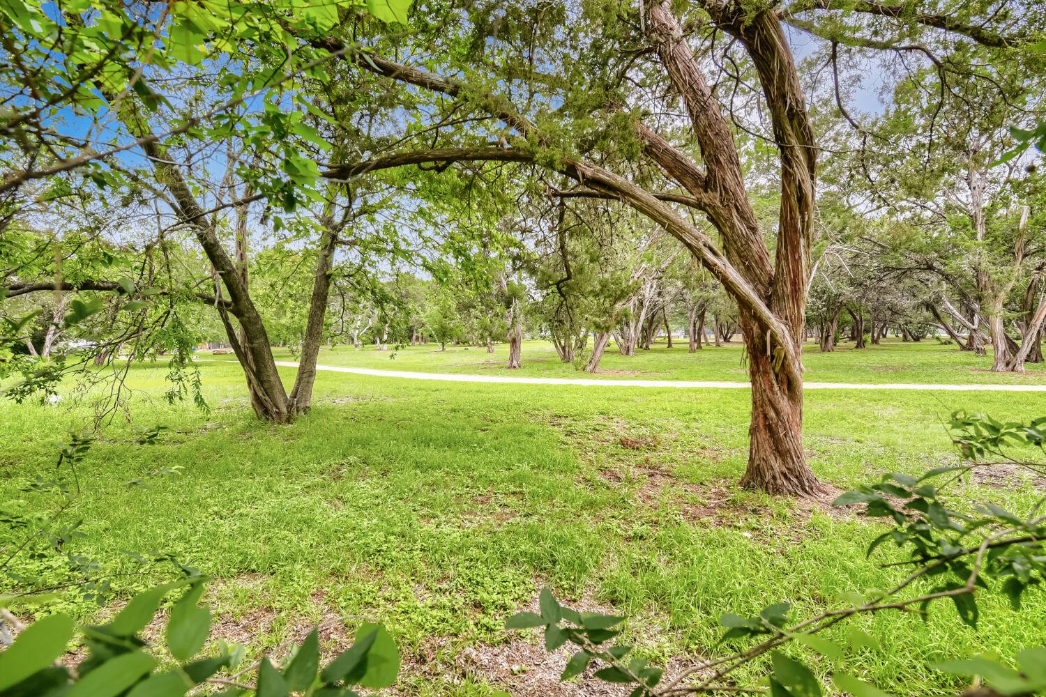 1109 Fieldcrest Dr, Austin, TX 78704
