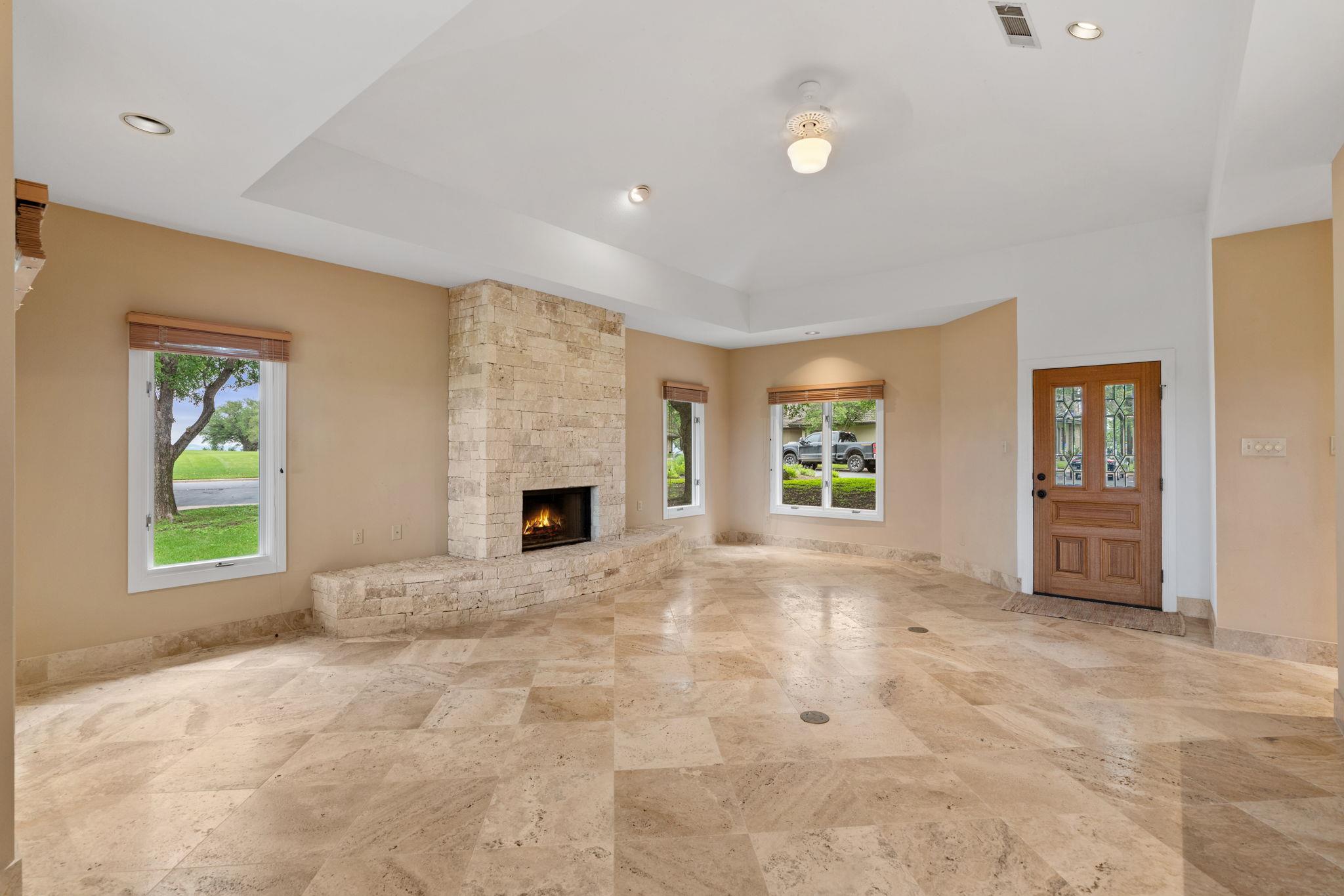 1927 Clubhouse Hill Dr # 14, Spicewood, TX 78669