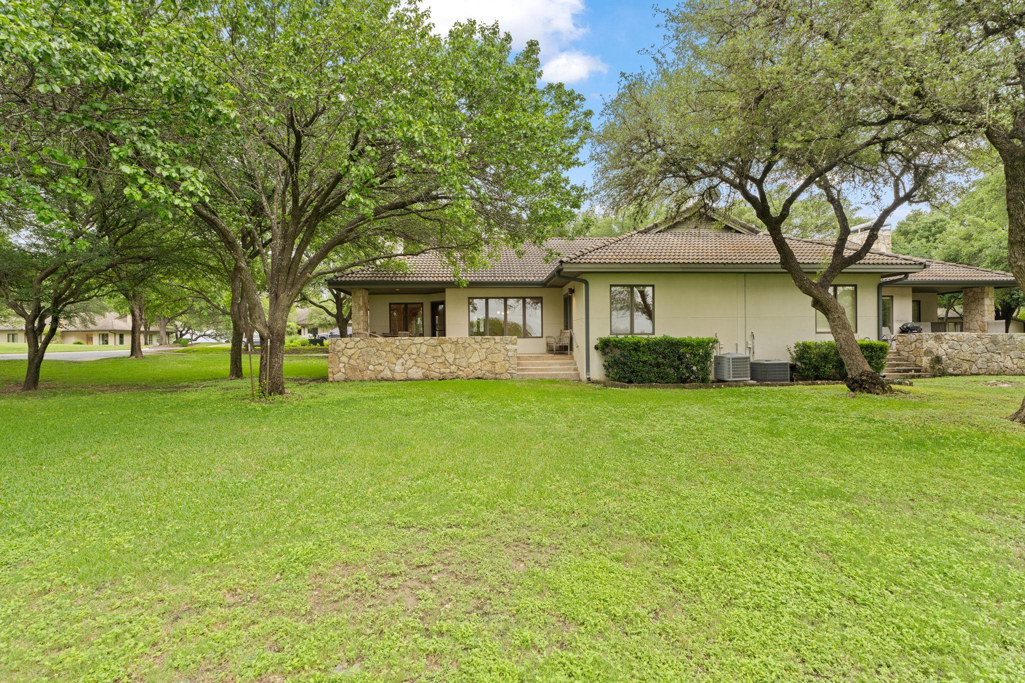 1927 Clubhouse Hill Dr # 14, Spicewood, TX 78669