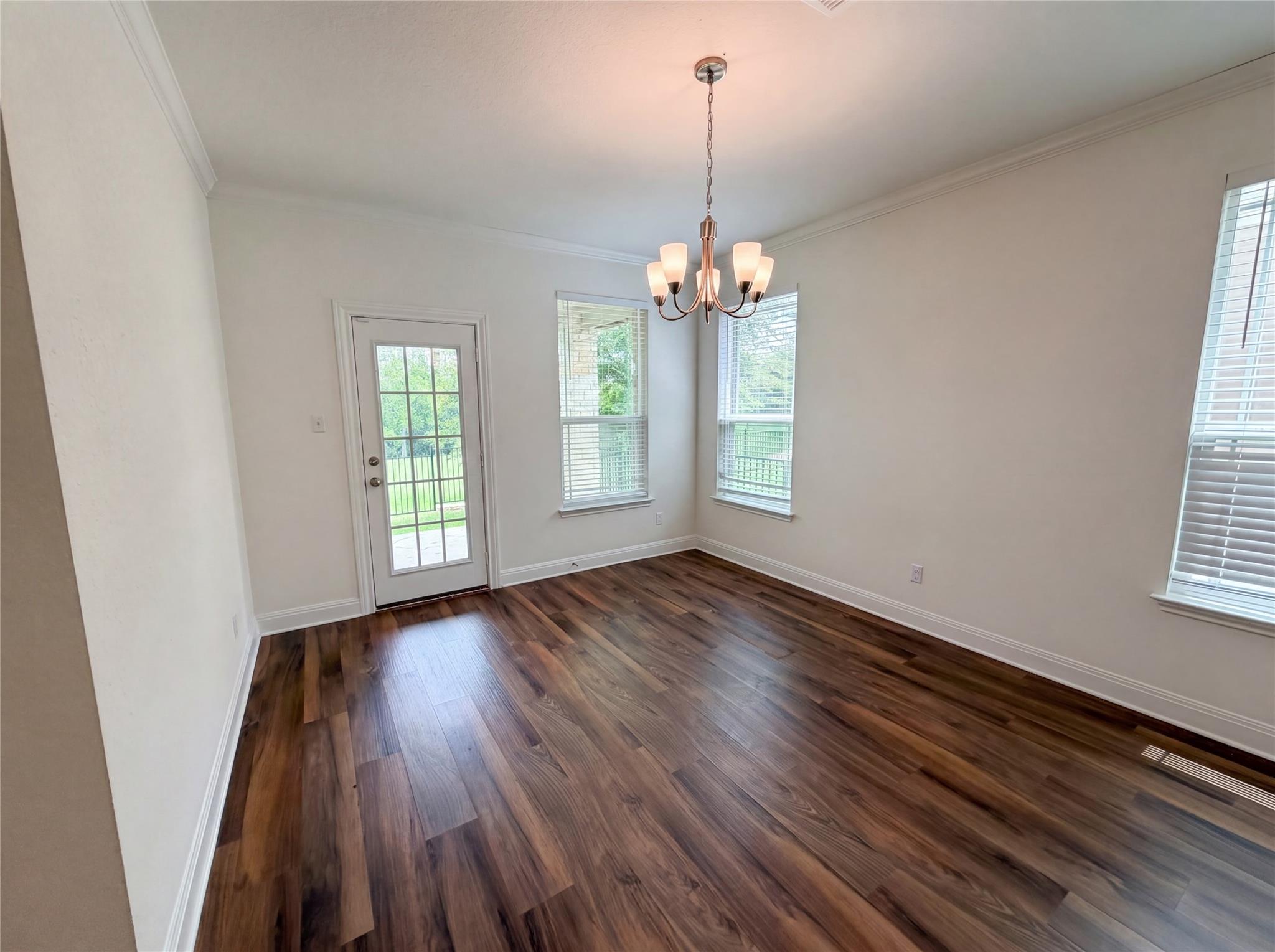 401 Fort William St # 33, Hutto, TX 78634