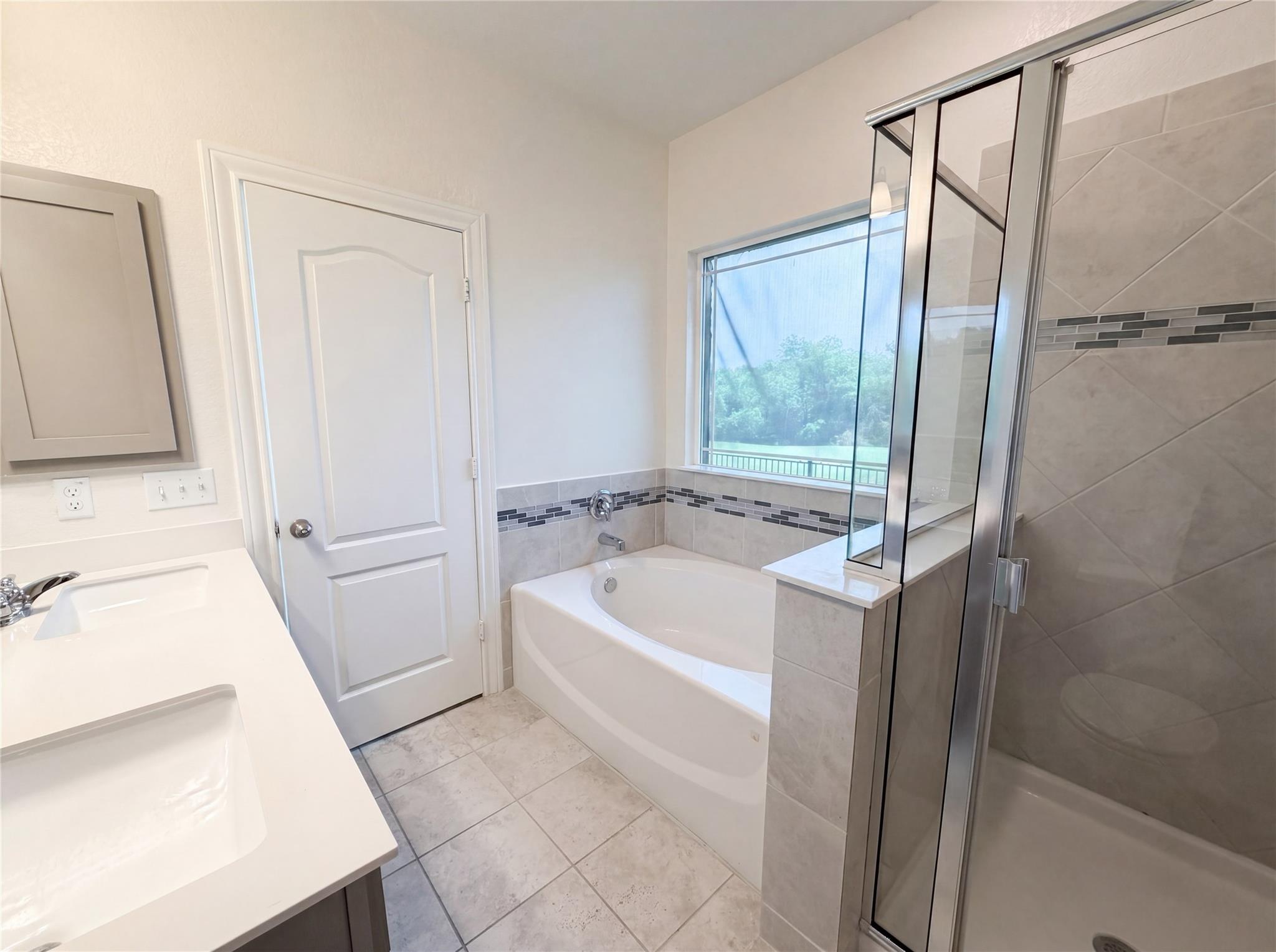 401 Fort William St # 33, Hutto, TX 78634
