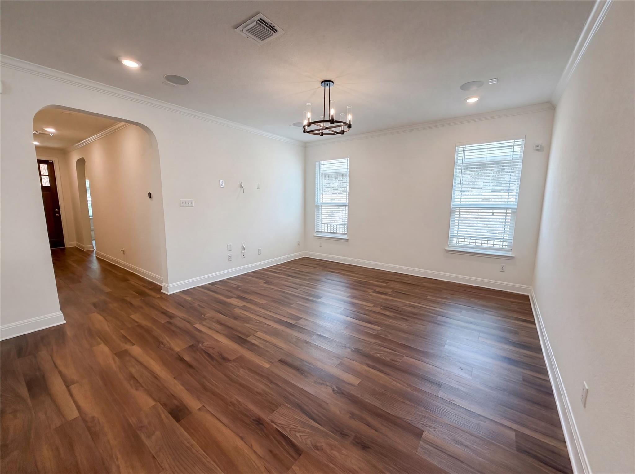 401 Fort William St # 33, Hutto, TX 78634