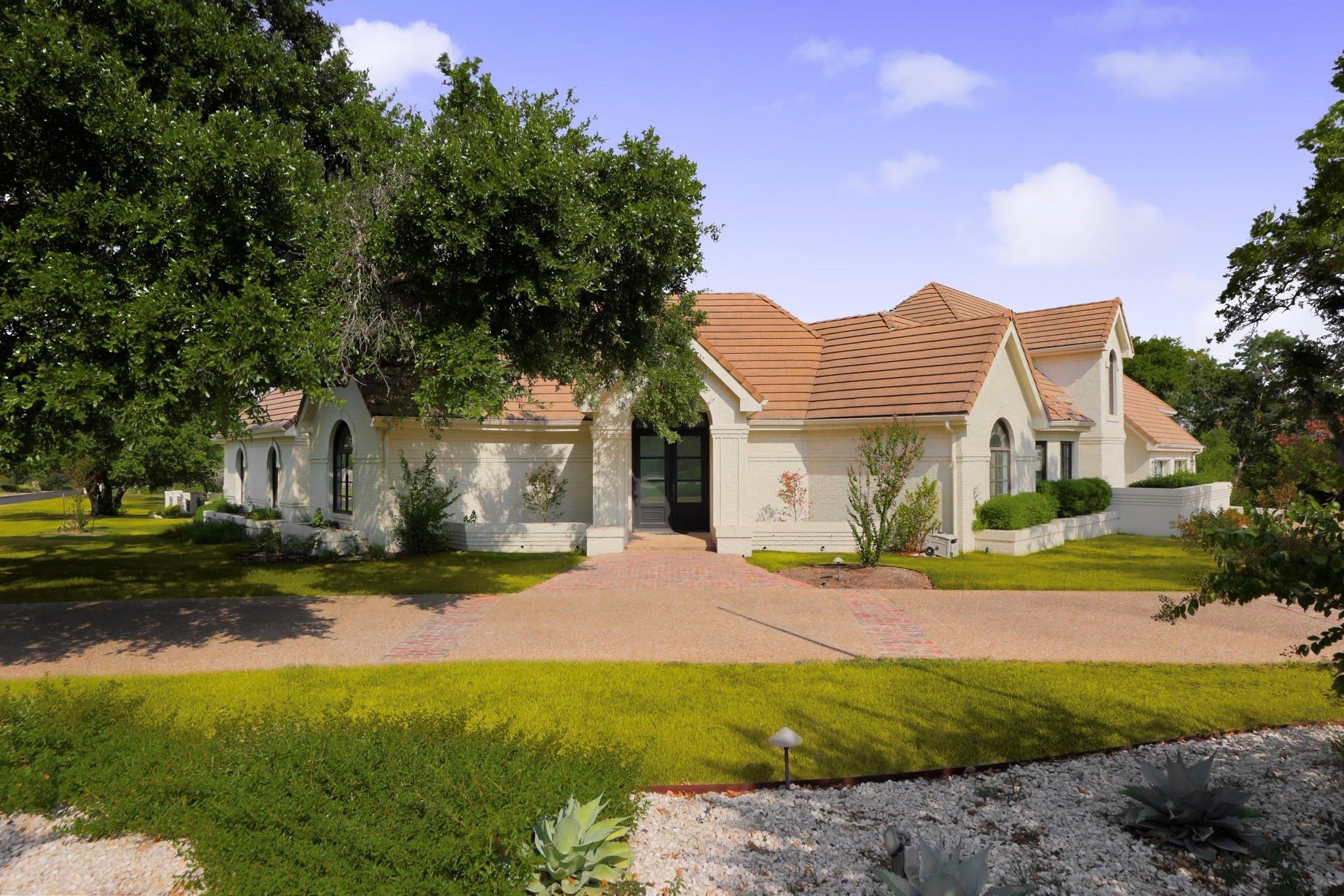 21 Cousteau Ln, Austin, TX 78746