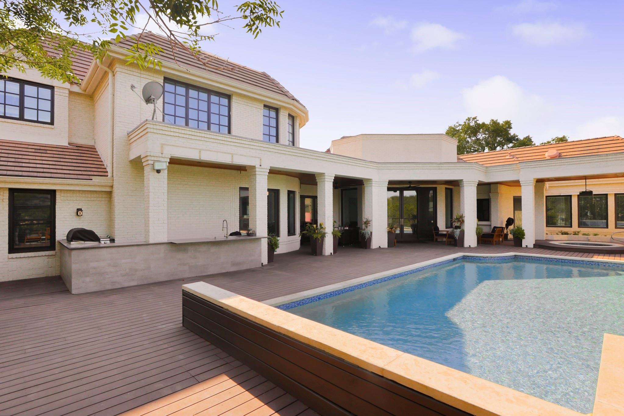 21 Cousteau Ln, Austin, TX 78746