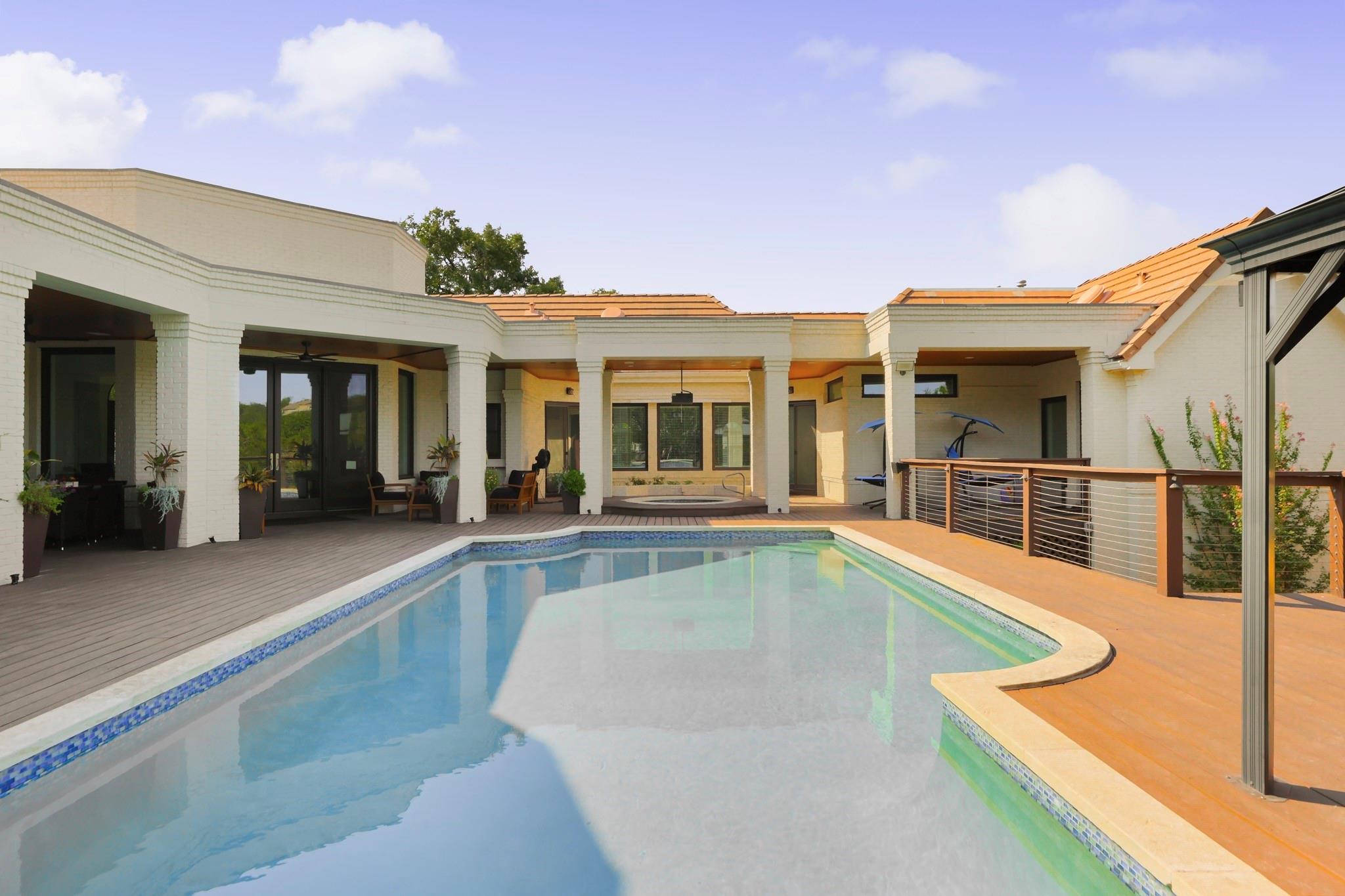 21 Cousteau Ln, Austin, TX 78746